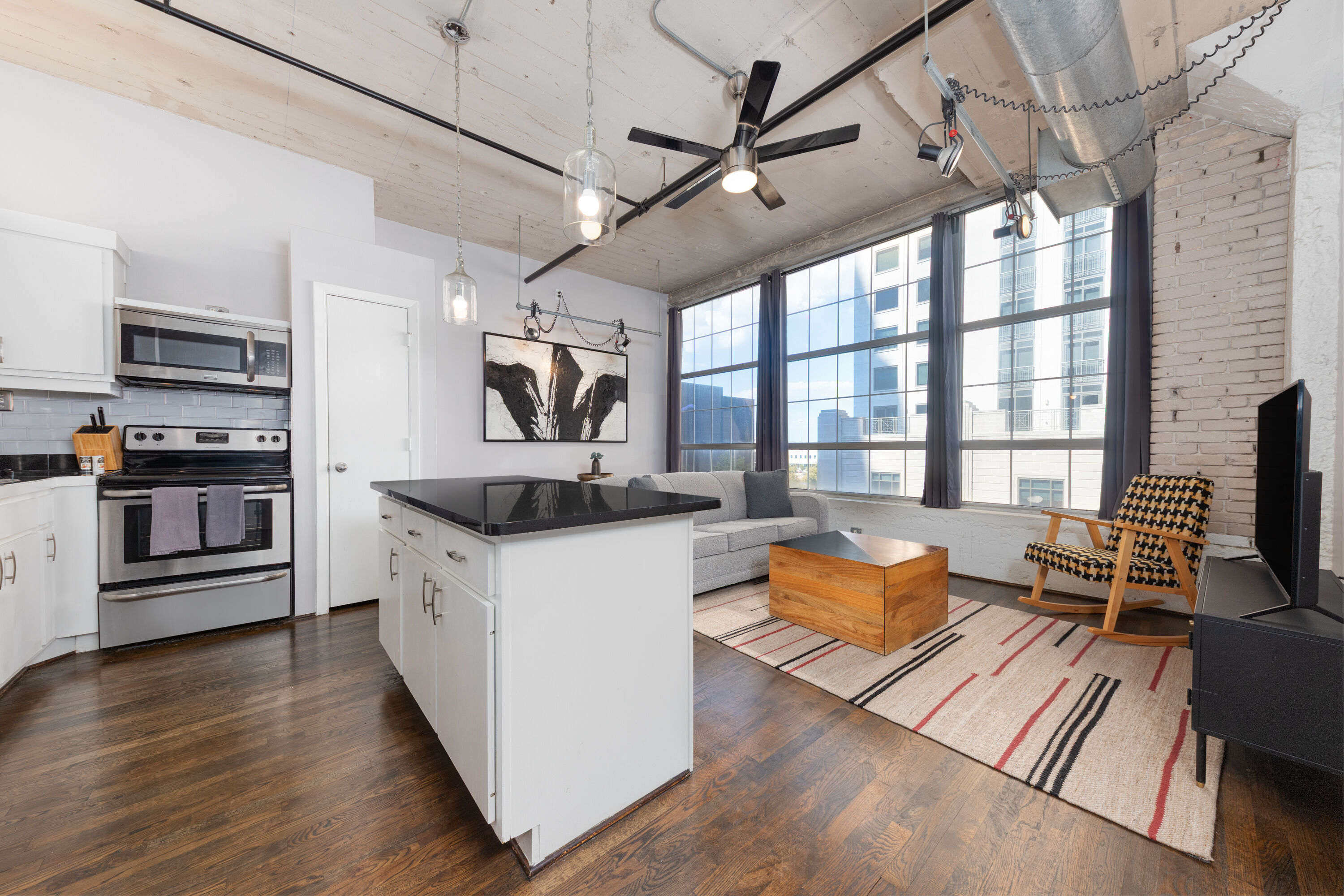 Reside Houston Downtown, a Wyndham Residence suite in Houston, Texas