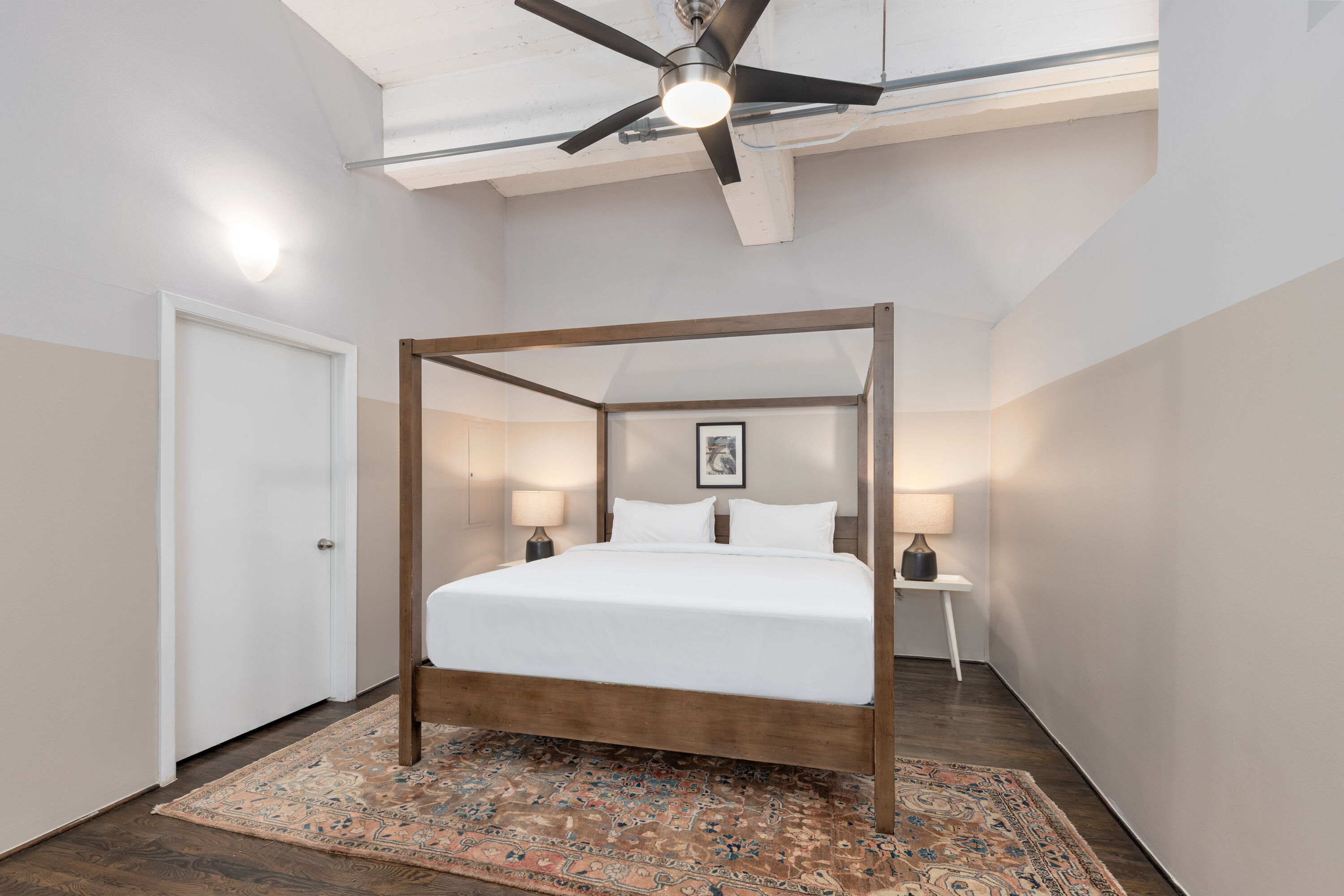 Reside Houston Downtown, a Wyndham Residence suite in Houston, Texas