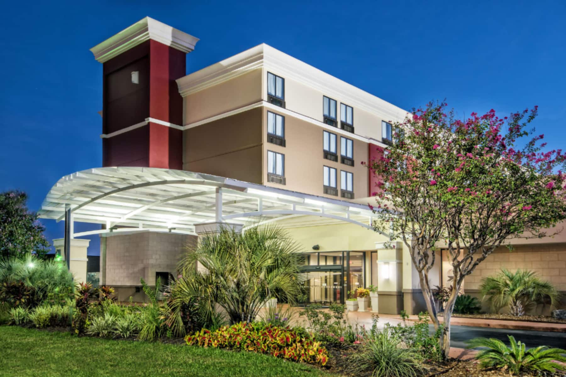 Exterior of Wyndham Houston Sugarland hotel in Houston, Texas