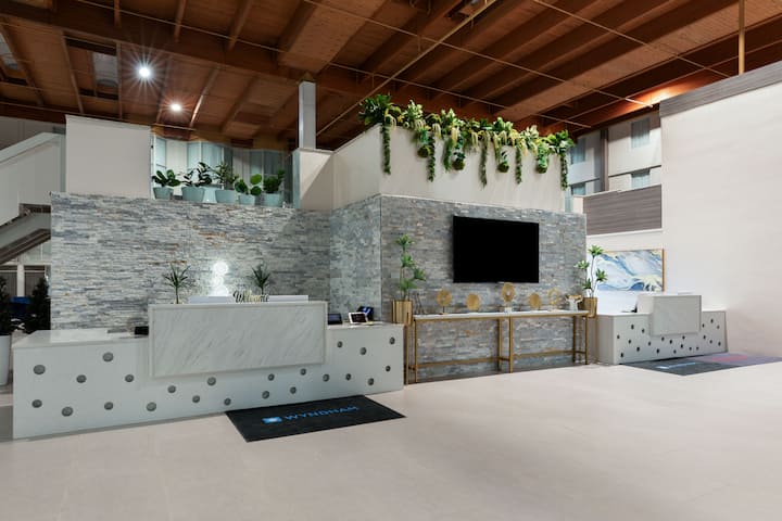 Wyndham DFW Airport reception in Irving, Texas