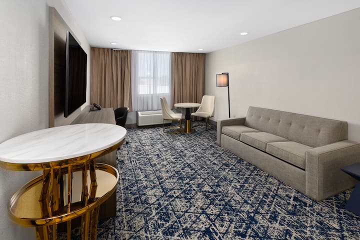 Wyndham DFW Airport suite in Irving, Texas