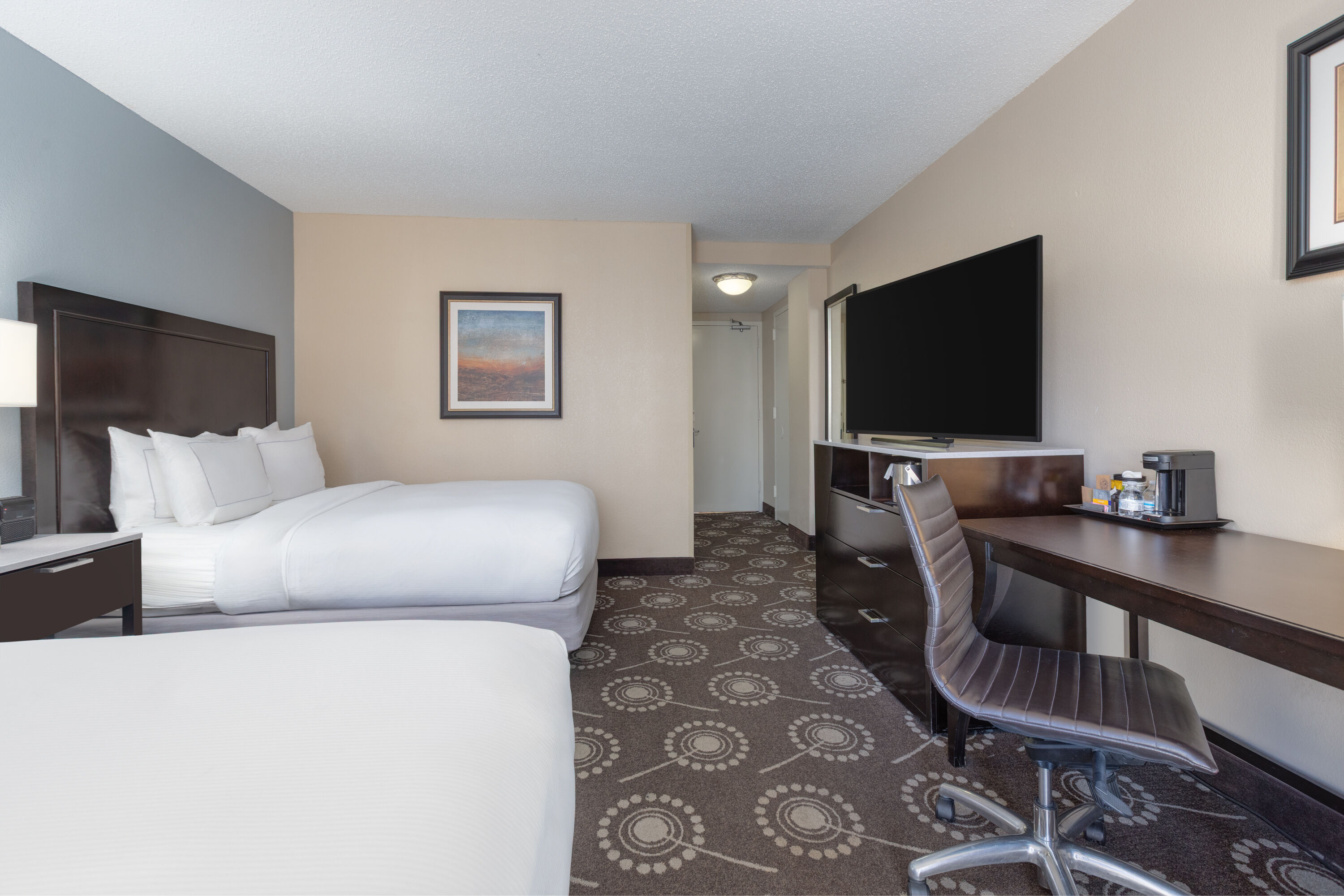 Guest room at the Wyndham Midland Downtown in Midland, Texas