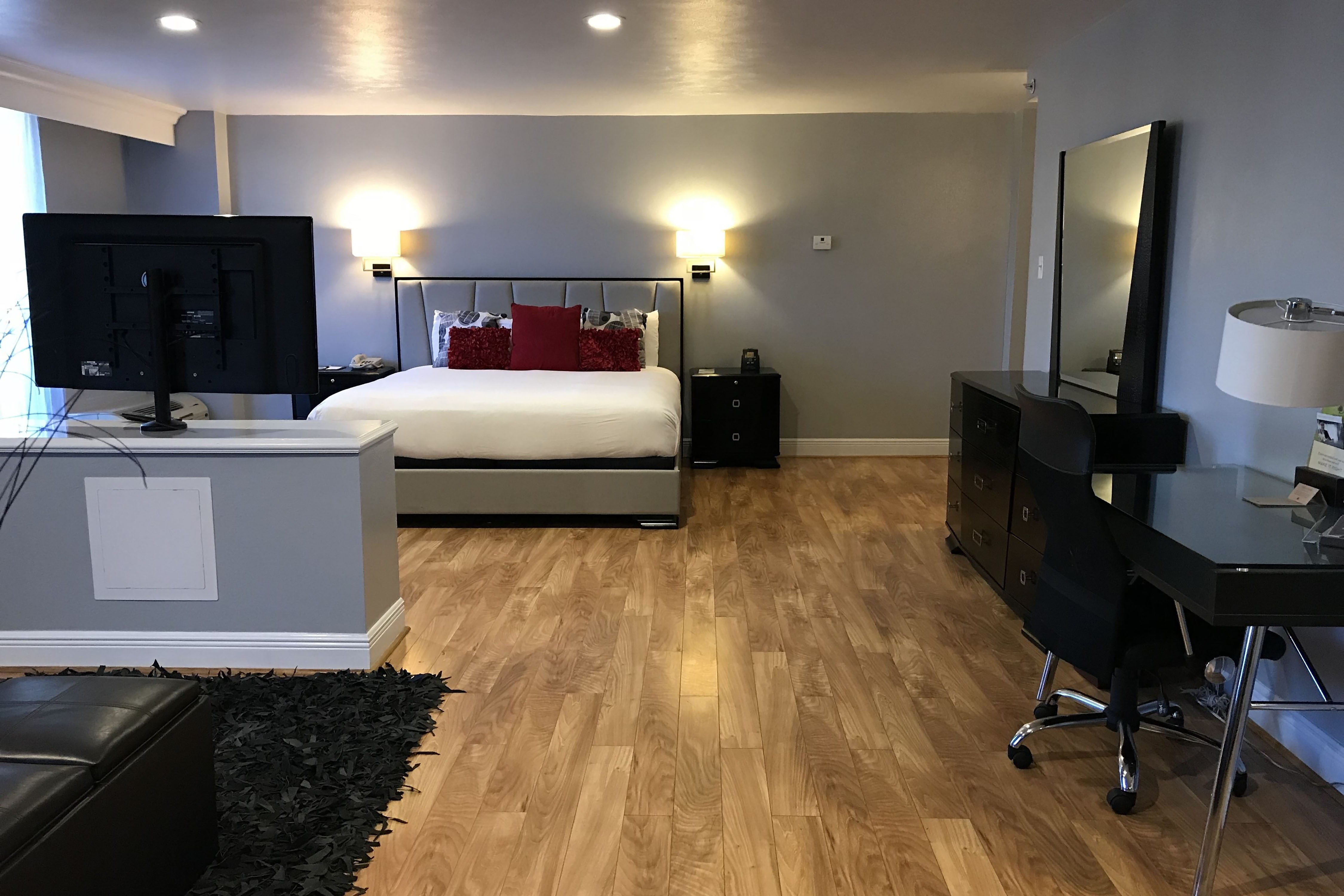 Guest room at the Wyndham Midland Downtown in Midland, Texas