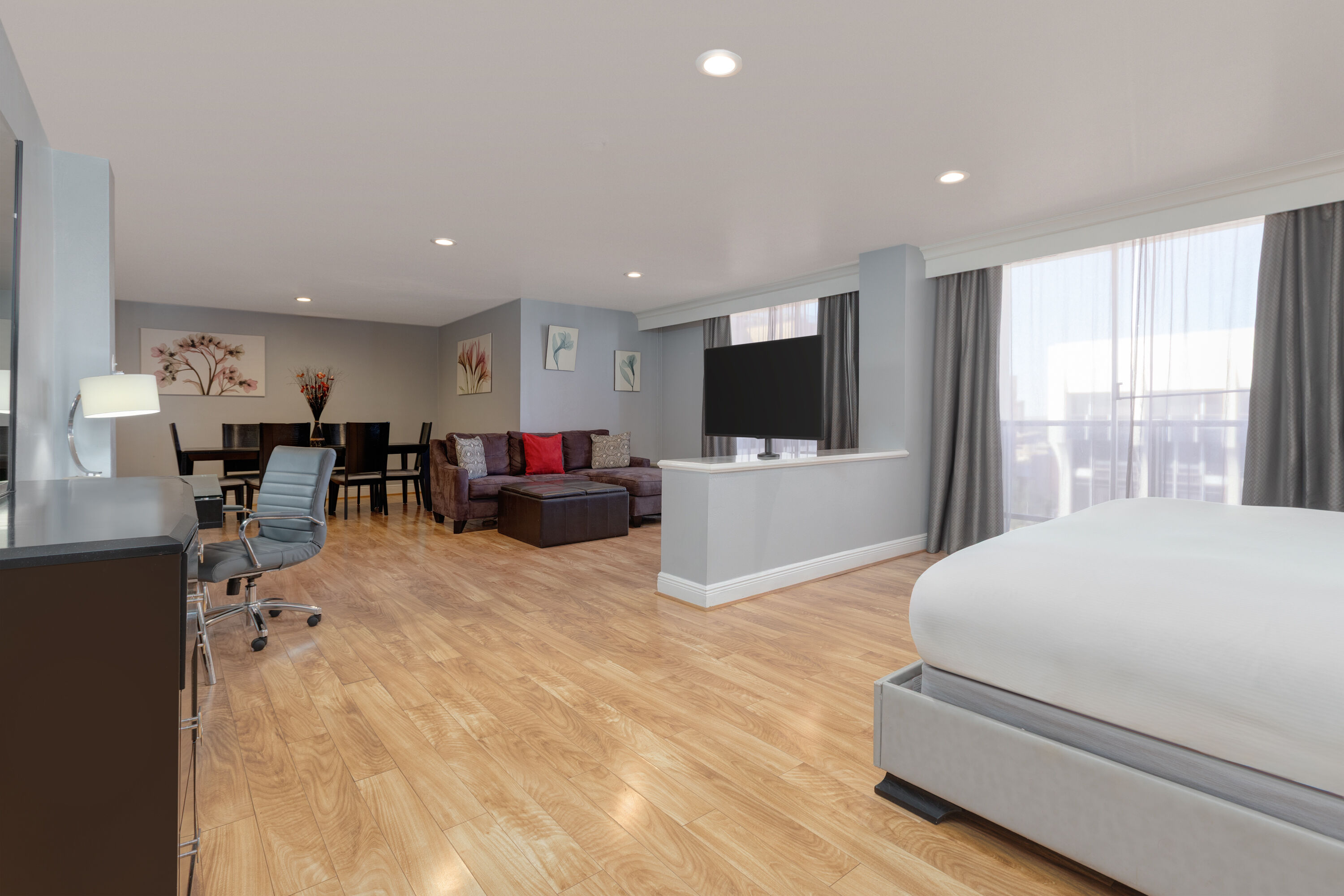 Wyndham Midland Downtown suite in Midland, Texas