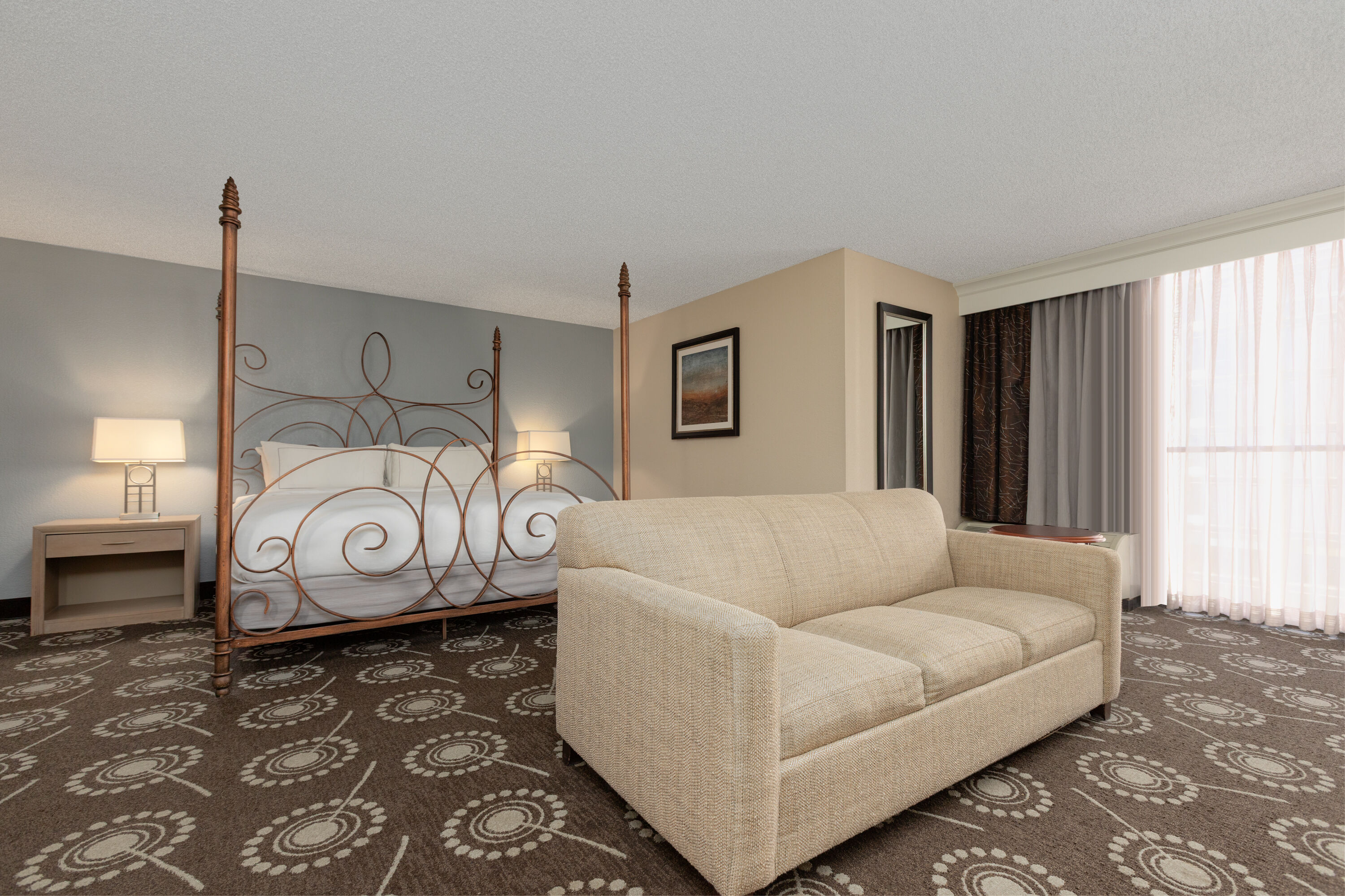 Wyndham Midland Downtown suite in Midland, Texas