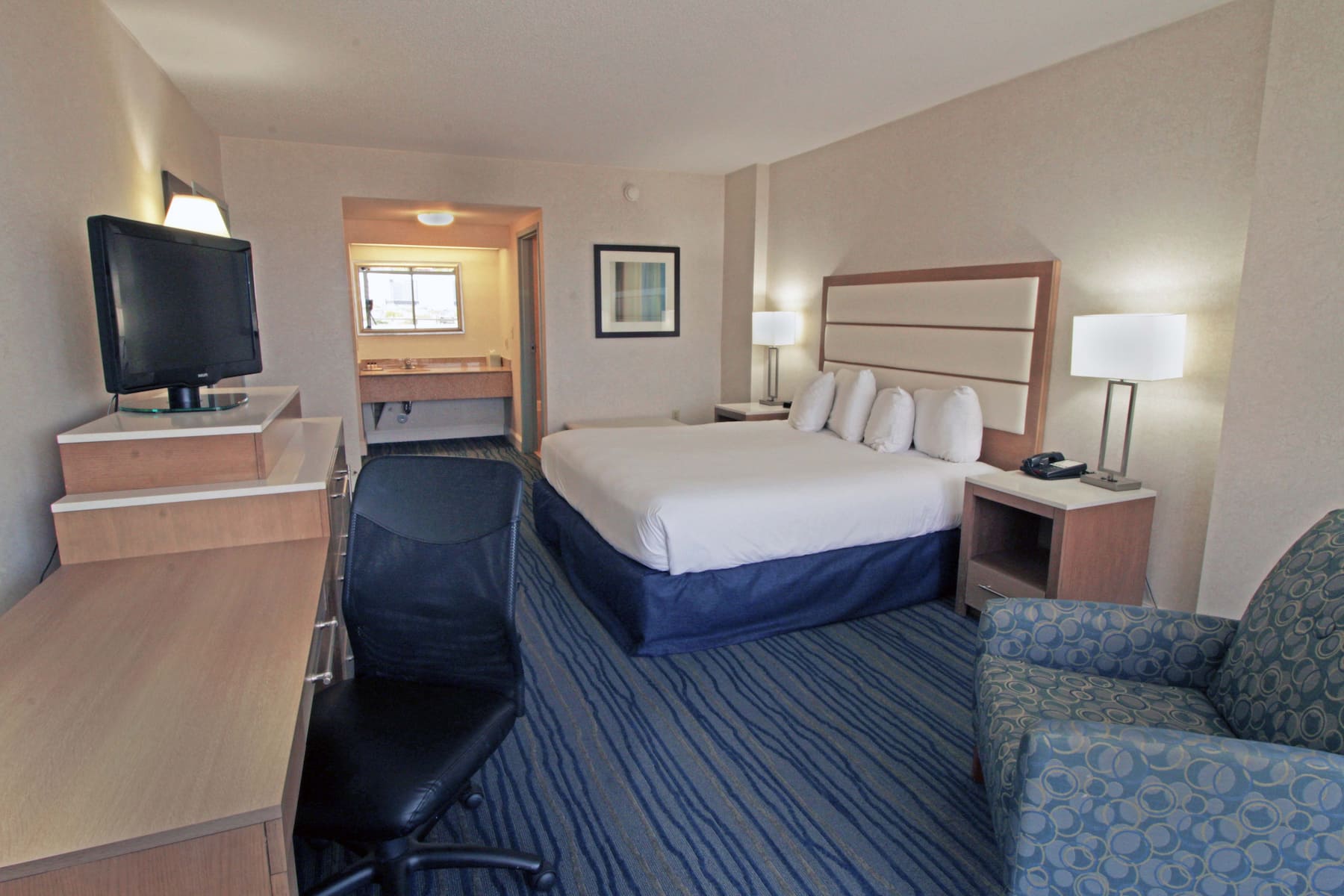 Guest room at the Wyndham Virginia Beach Oceanfront in Virginia Beach, Virginia