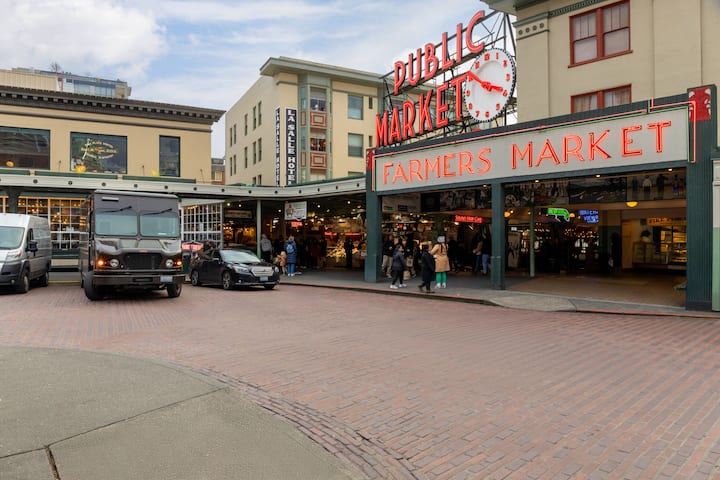 Local attraction at Reside Seattle Downtown, a Wyndham Residence in Seattle, Washington