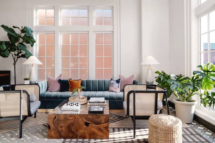 Hotel Morgan a Wyndham Hotel restaurant in Morgantown, West Virginia