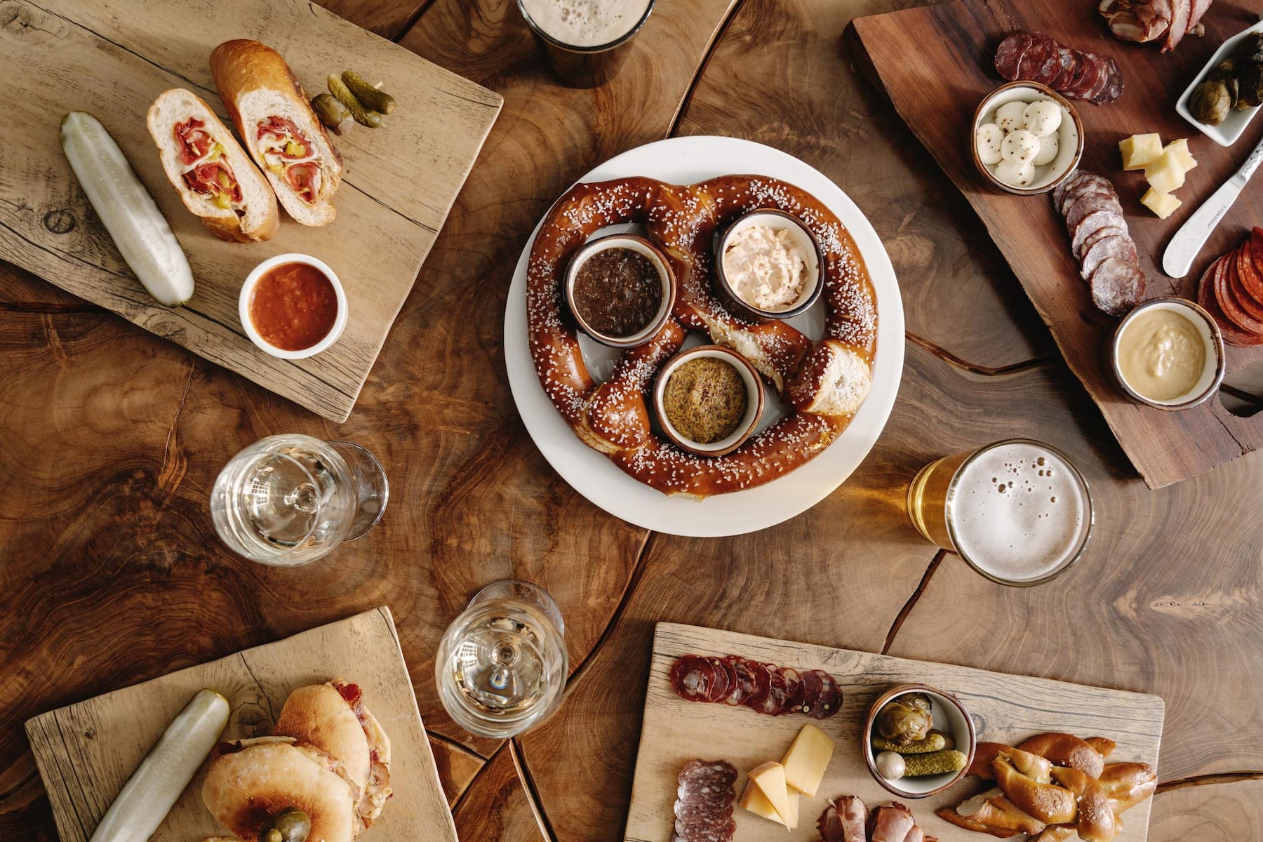 Hotel Morgan a Wyndham Hotel restaurant in Morgantown, West Virginia