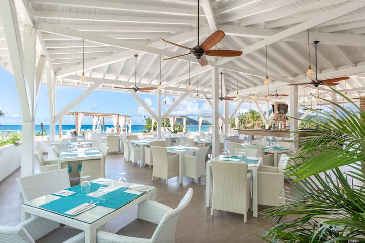 Wyndham Tortola BVI Lambert Beach Resort restaurant in East End, Other than US/Canada