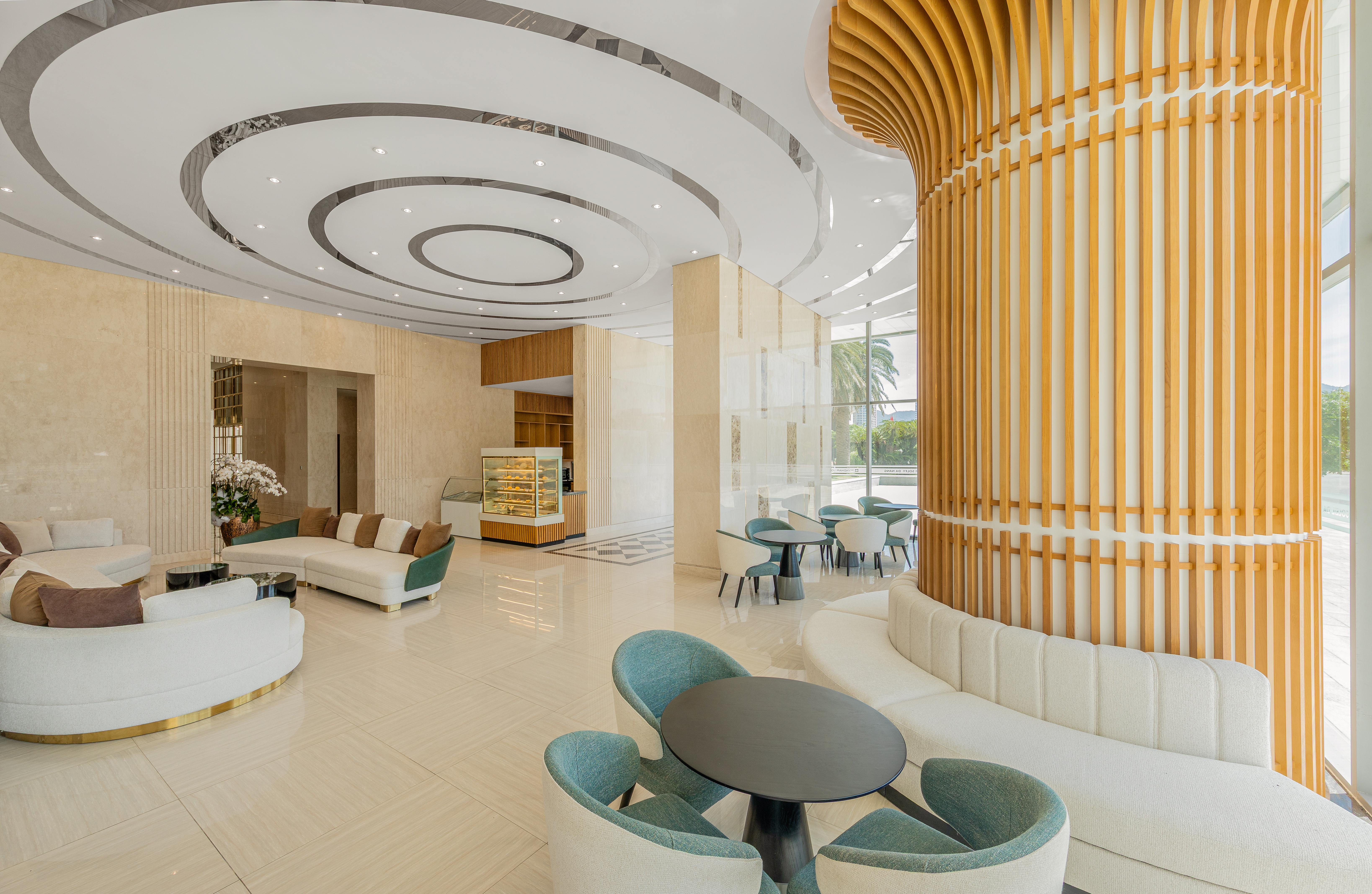 Wyndham Soleil Danang cafe in Danang, Other than US/Canada