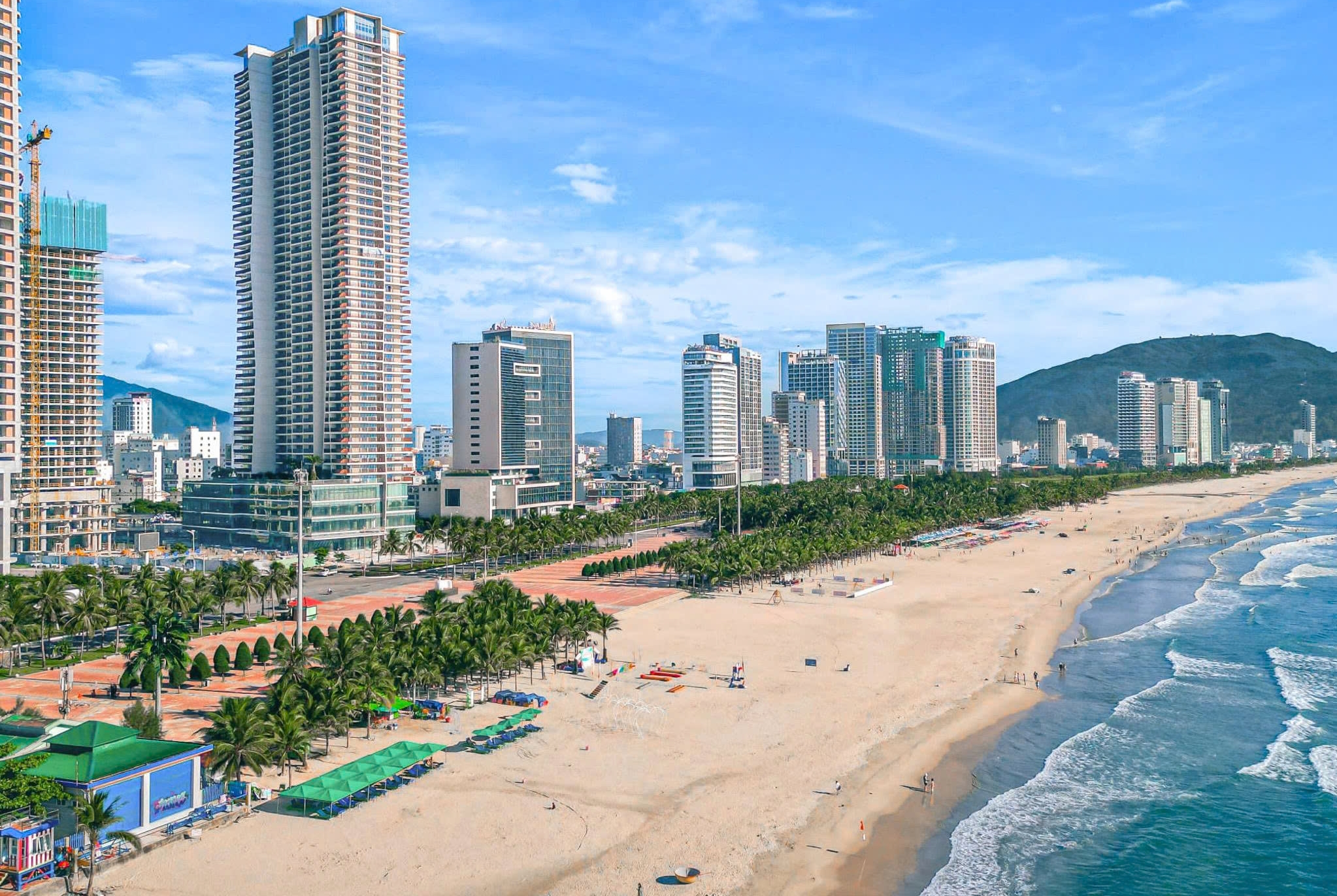 Exterior of Wyndham Soleil Danang hotel in Danang, Other than US/Canada