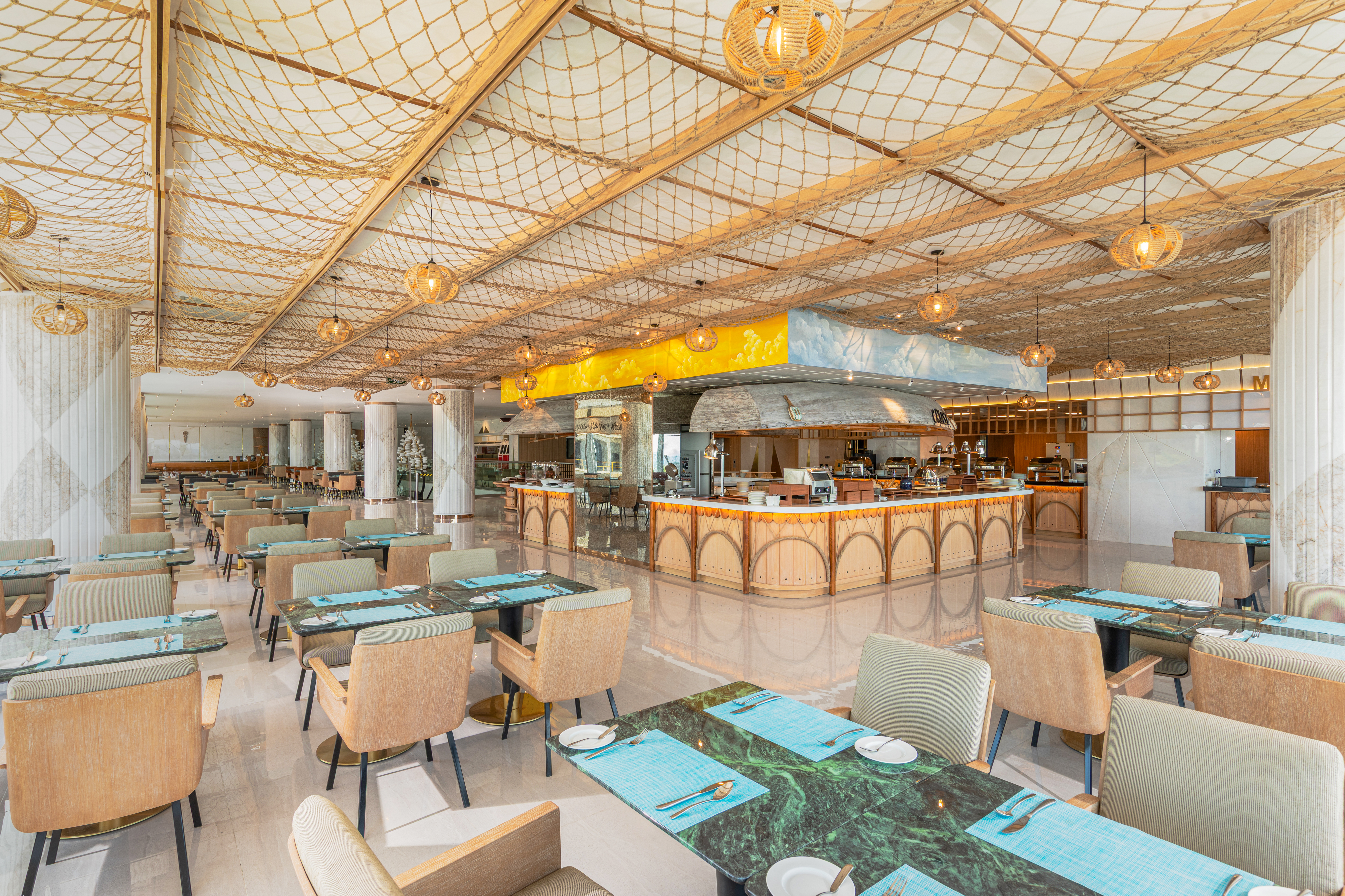 Wyndham Soleil Danang restaurant in Danang, Other than US/Canada