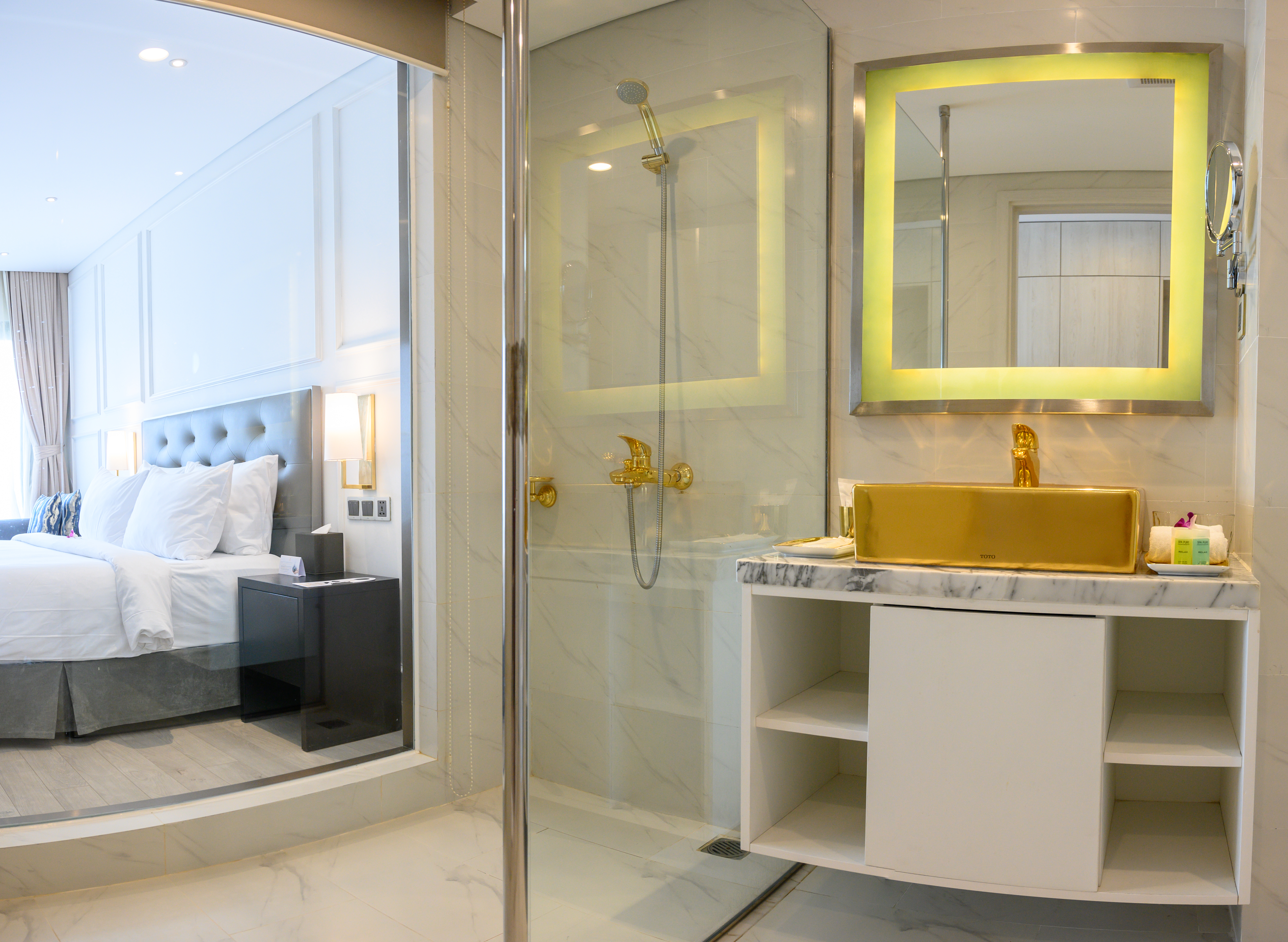 Guest room bath at the Wyndham Danang Golden Bay in Danang, Other than US/Canada