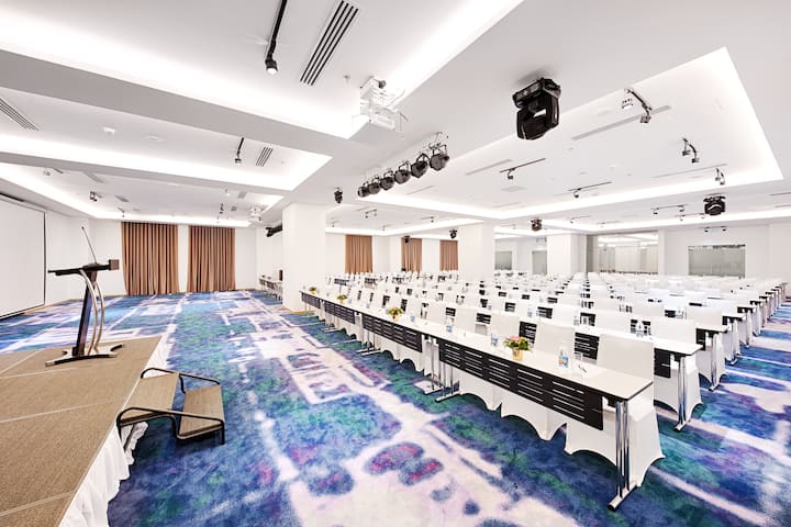 Wyndham Danang Golden Bay ballroom in Danang, Other than US/Canada