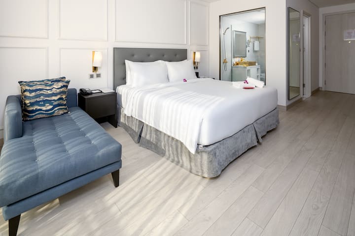 Guest room at the Wyndham Danang Golden Bay in Danang, Other than US/Canada