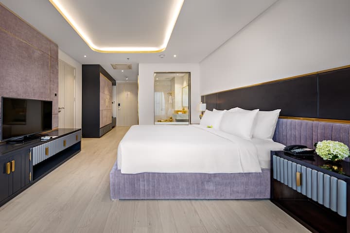 Guest room at the Wyndham Danang Golden Bay in Danang, Other than US/Canada