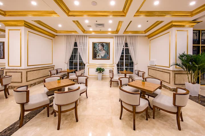 Wyndham Danang Golden Bay restaurant in Danang, Other than US/Canada