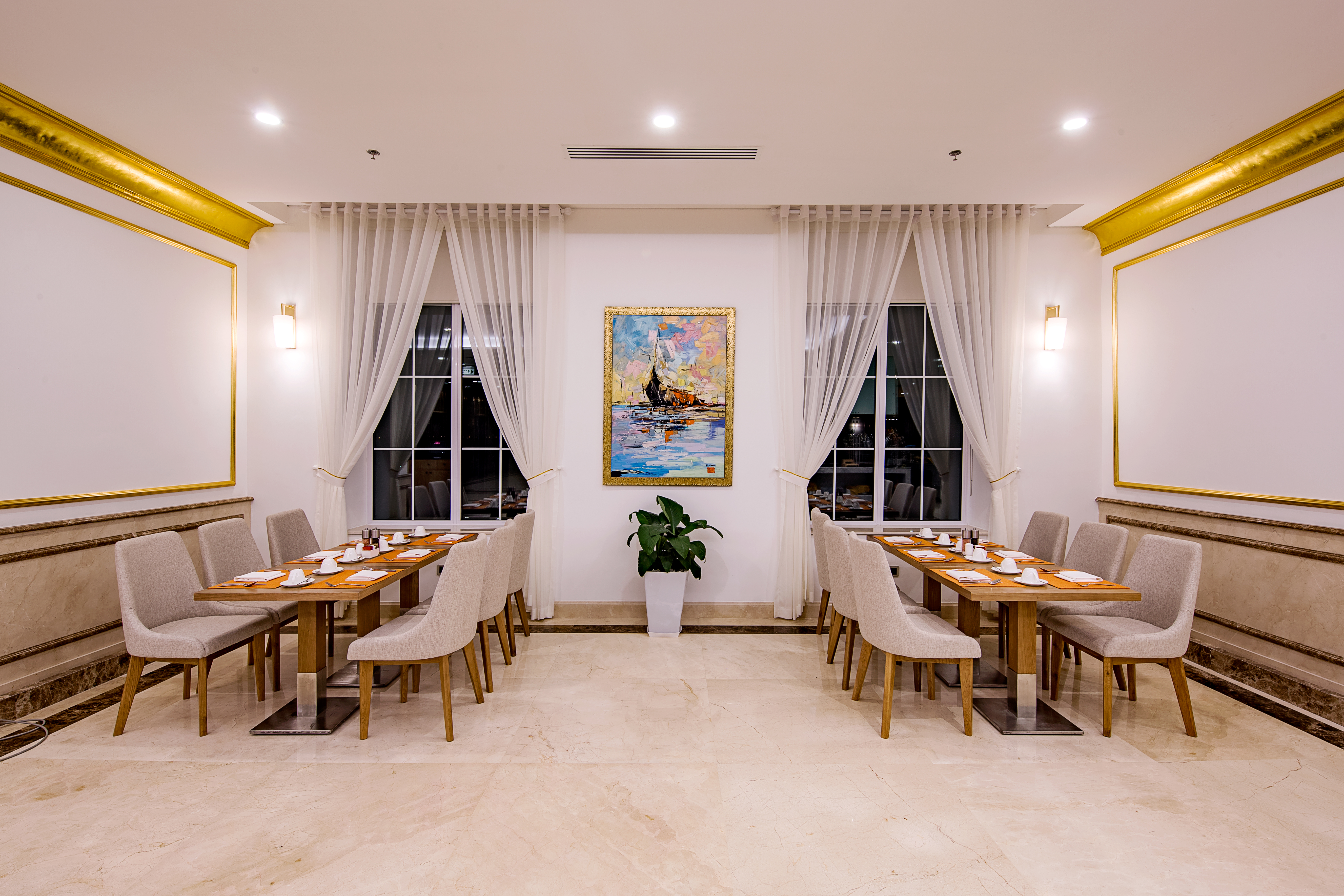 Wyndham Danang Golden Bay restaurant in Danang, Other than US/Canada