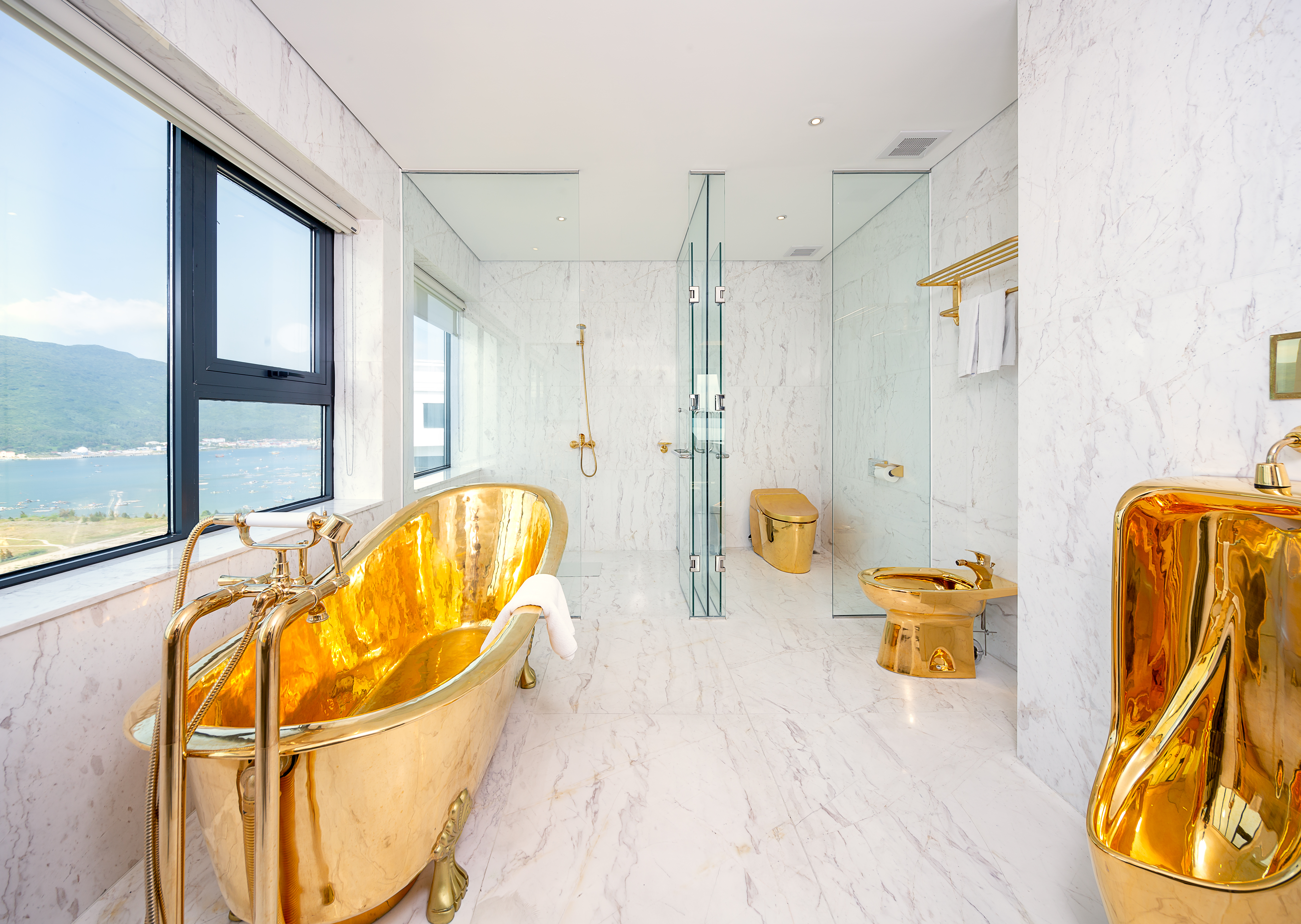 Guest room bath at the Wyndham Danang Golden Bay in Danang, Other than US/Canada