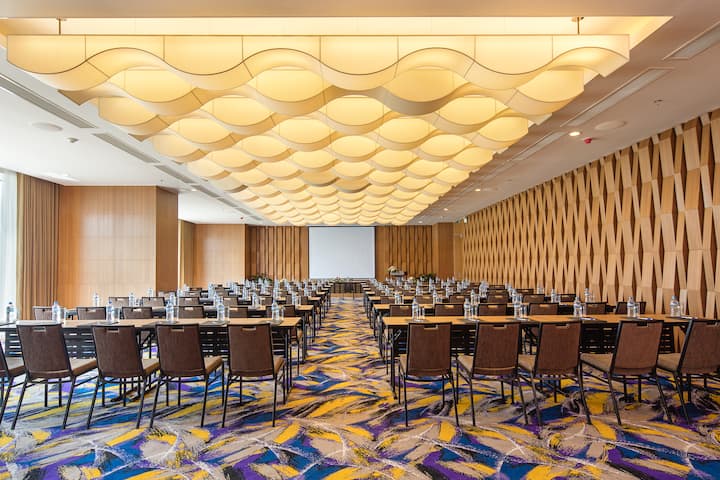 Meeting room at Wyndham Legend Halong Hotel in Halong, Other than US/Canada