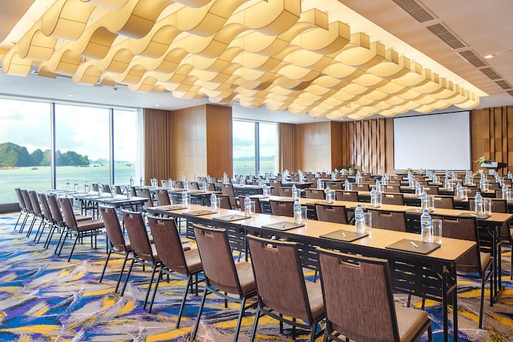 Meeting room at Wyndham Legend Halong Hotel in Halong, Other than US/Canada