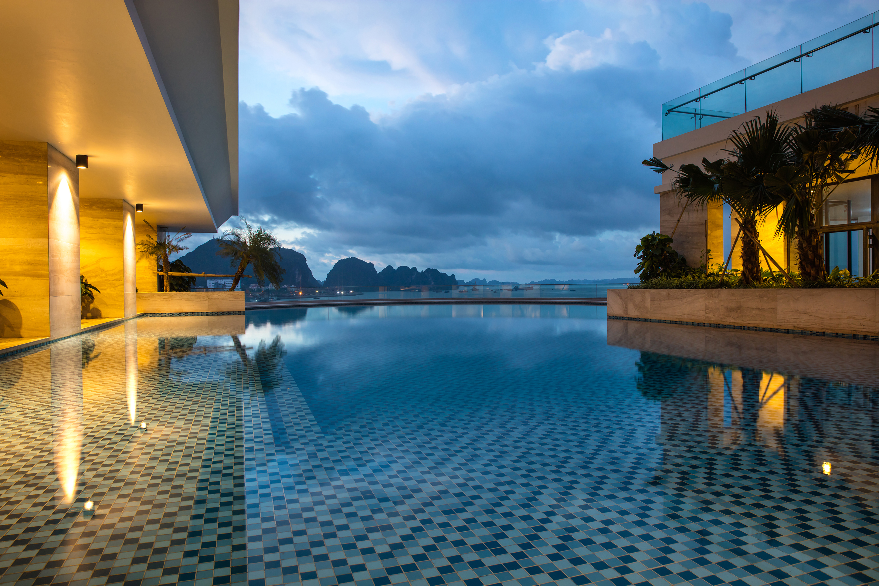 Wyndham Legend Halong Hotel Halong Vn Hotels