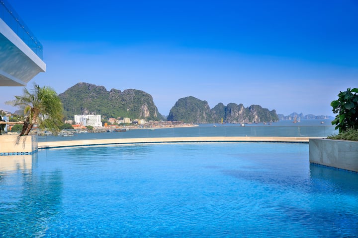 Pool at the Wyndham Legend Halong Hotel in Halong, Other than US/Canada