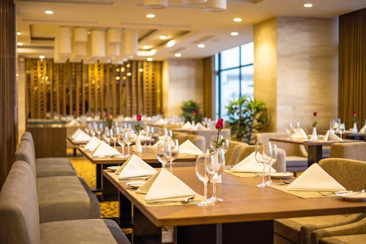 Wyndham Legend Halong Hotel restaurant in Halong, Other than US/Canada