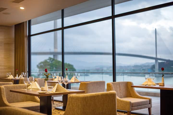 Wyndham Legend Halong Hotel restaurant in Halong, Other than US/Canada