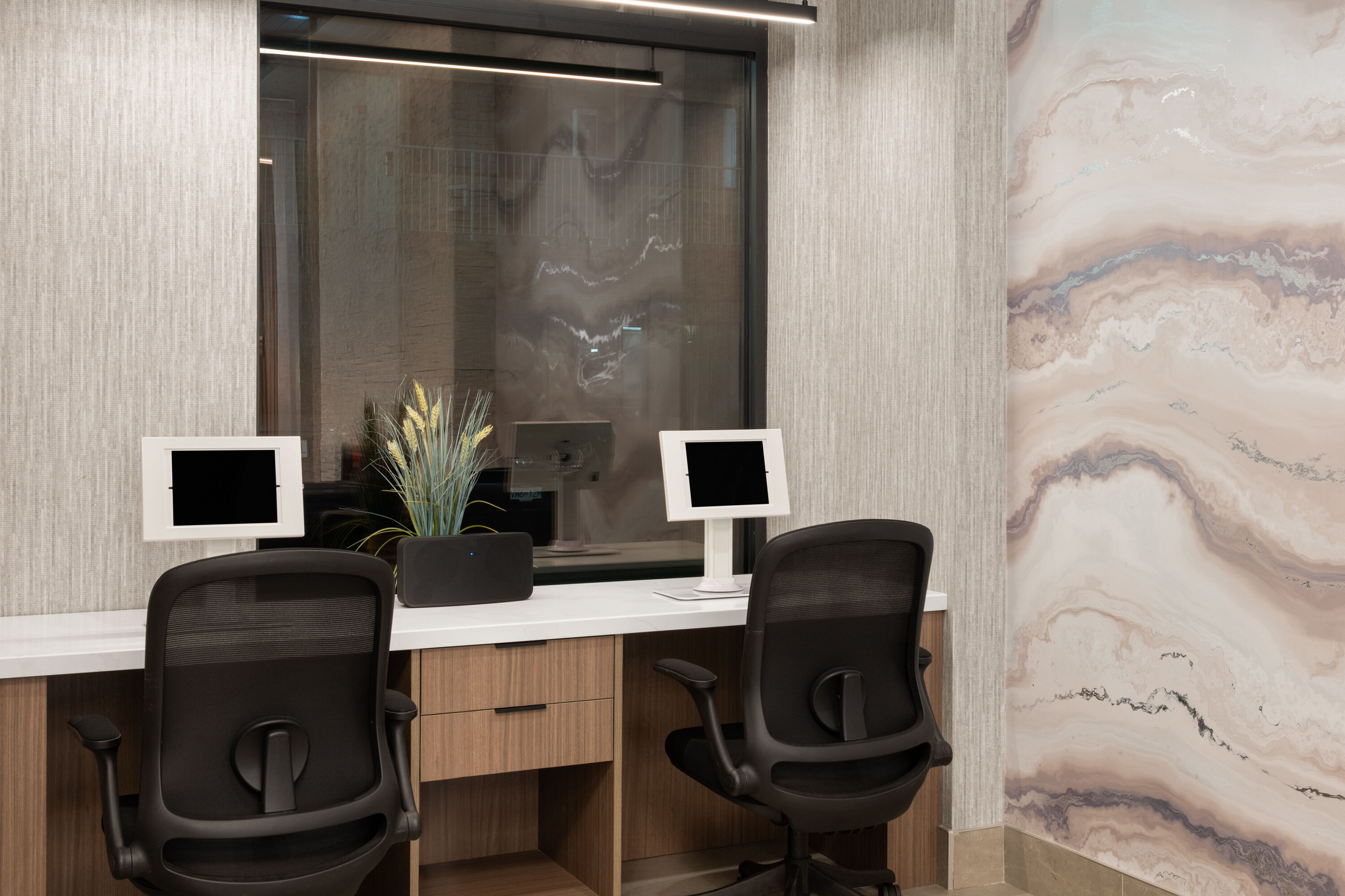 La Quinta Inn & Suites by Wyndham Kelowna BC business center in Kelowna, British Columbia