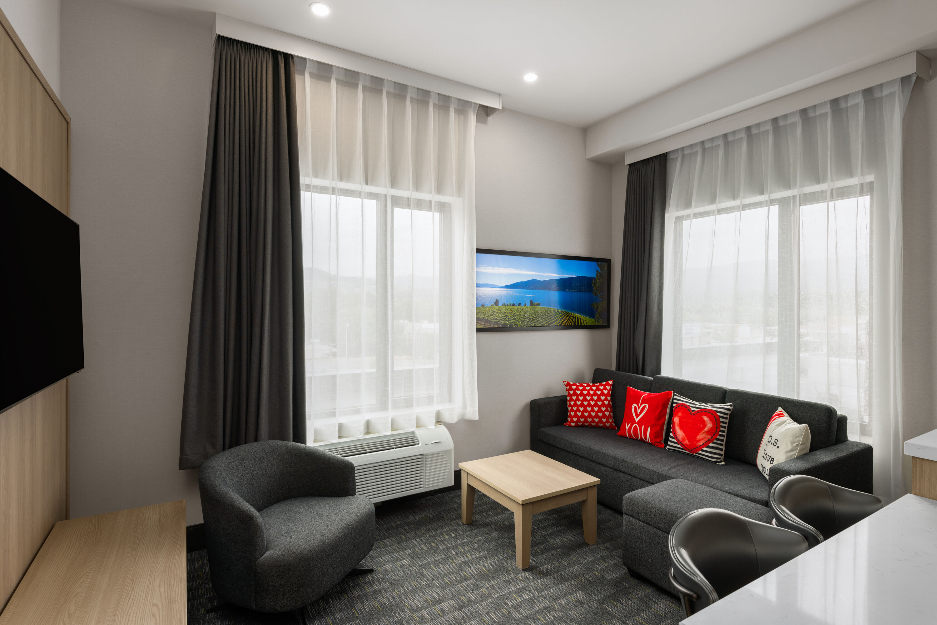 Guest room at the La Quinta Inn & Suites by Wyndham Kelowna BC in Kelowna, British Columbia