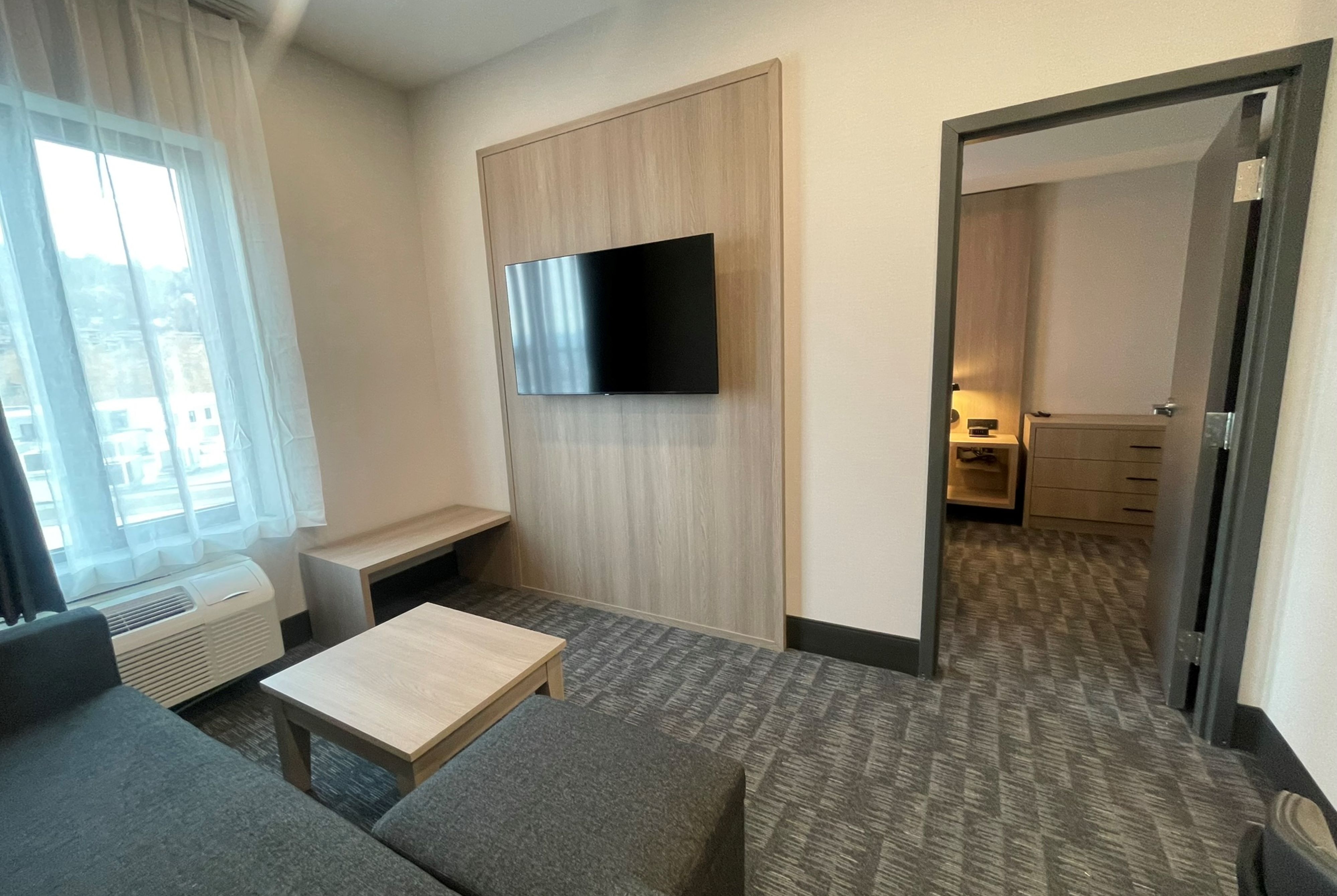 Guest room at the La Quinta Inn & Suites by Wyndham Kelowna BC in Kelowna, British Columbia