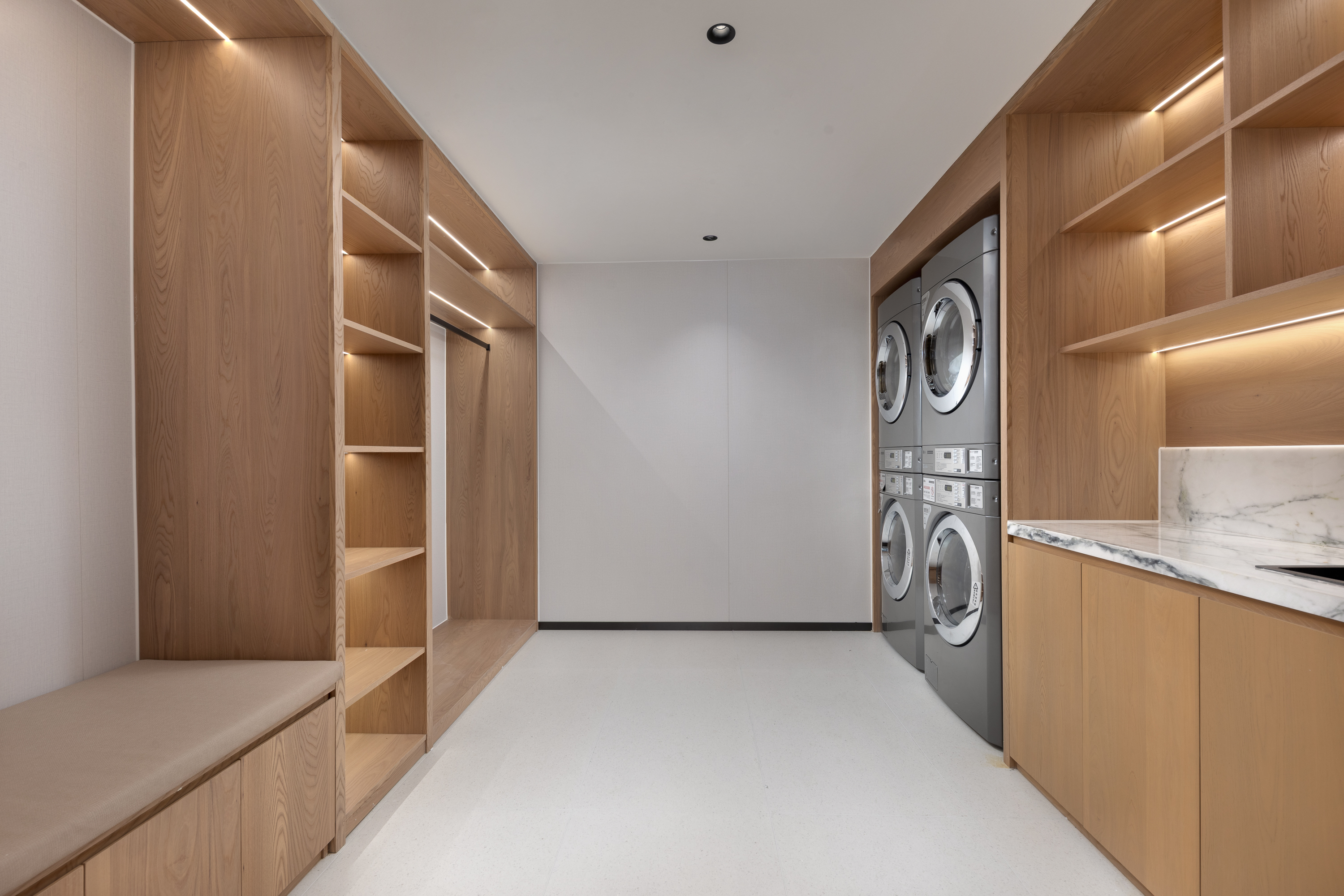 Laundry facilities at La Quinta by Wyndham Lishui Yunhe in Lishui, Other than US/Canada