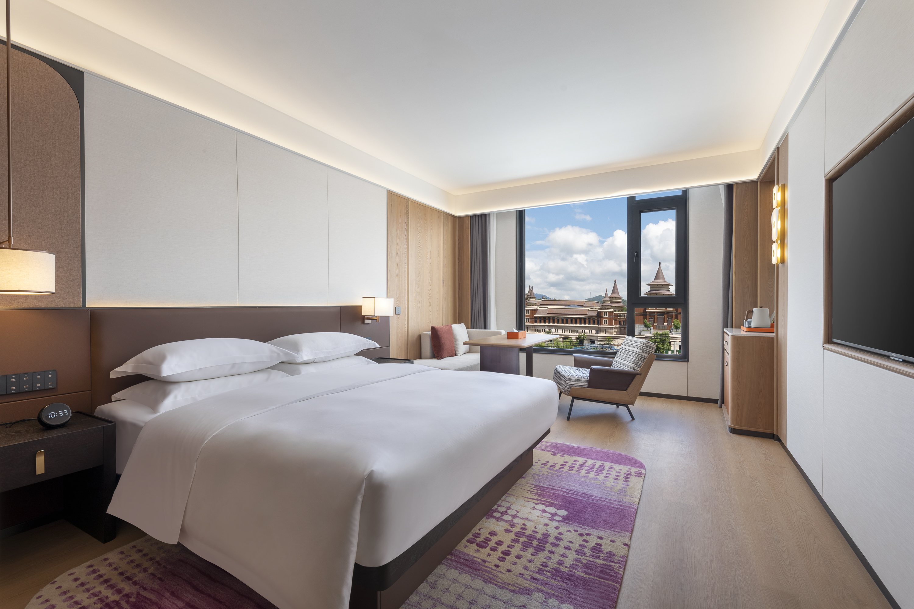 Guest room at the La Quinta by Wyndham Lishui Yunhe in Lishui, Other than US/Canada
