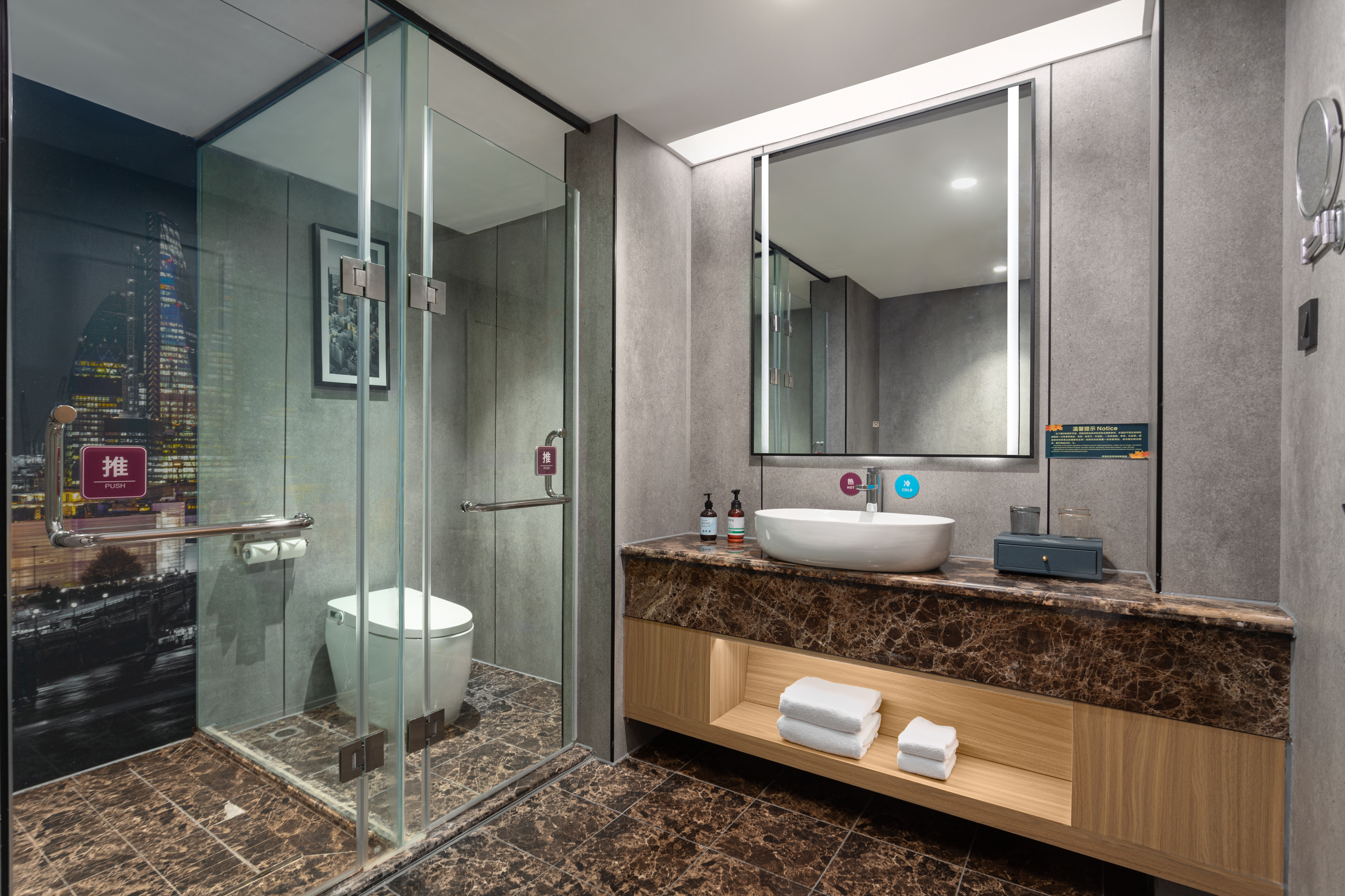 Guest room at the La Quinta by Wyndham Qionghai Yinhai in Qionghai, Other than US/Canada