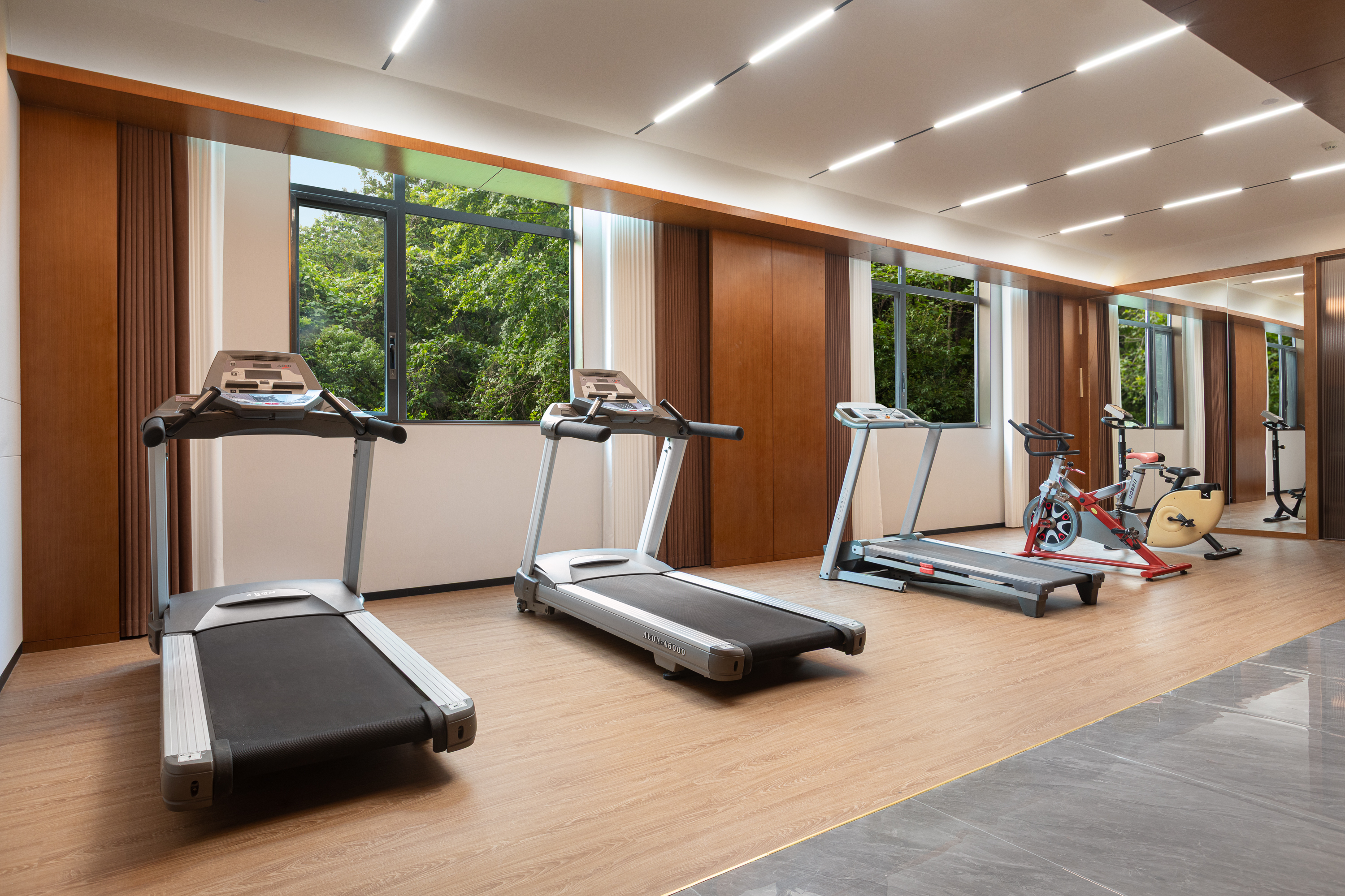 Fitness room at La Quinta by Wyndham Suzhou Yangshan in Suzhou, Other than US/Canada