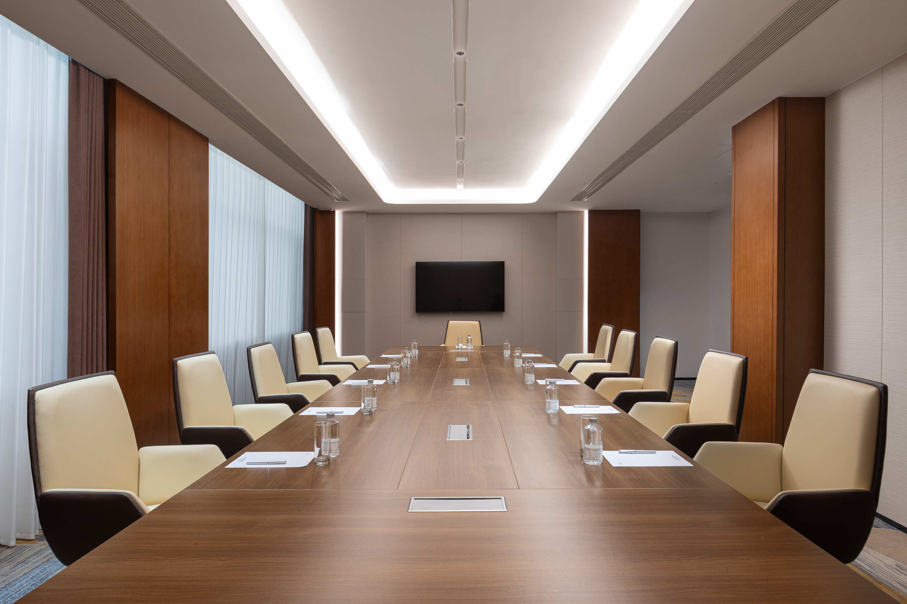 Meeting room at La Quinta by Wyndham Suzhou Yangshan in Suzhou, Other than US/Canada