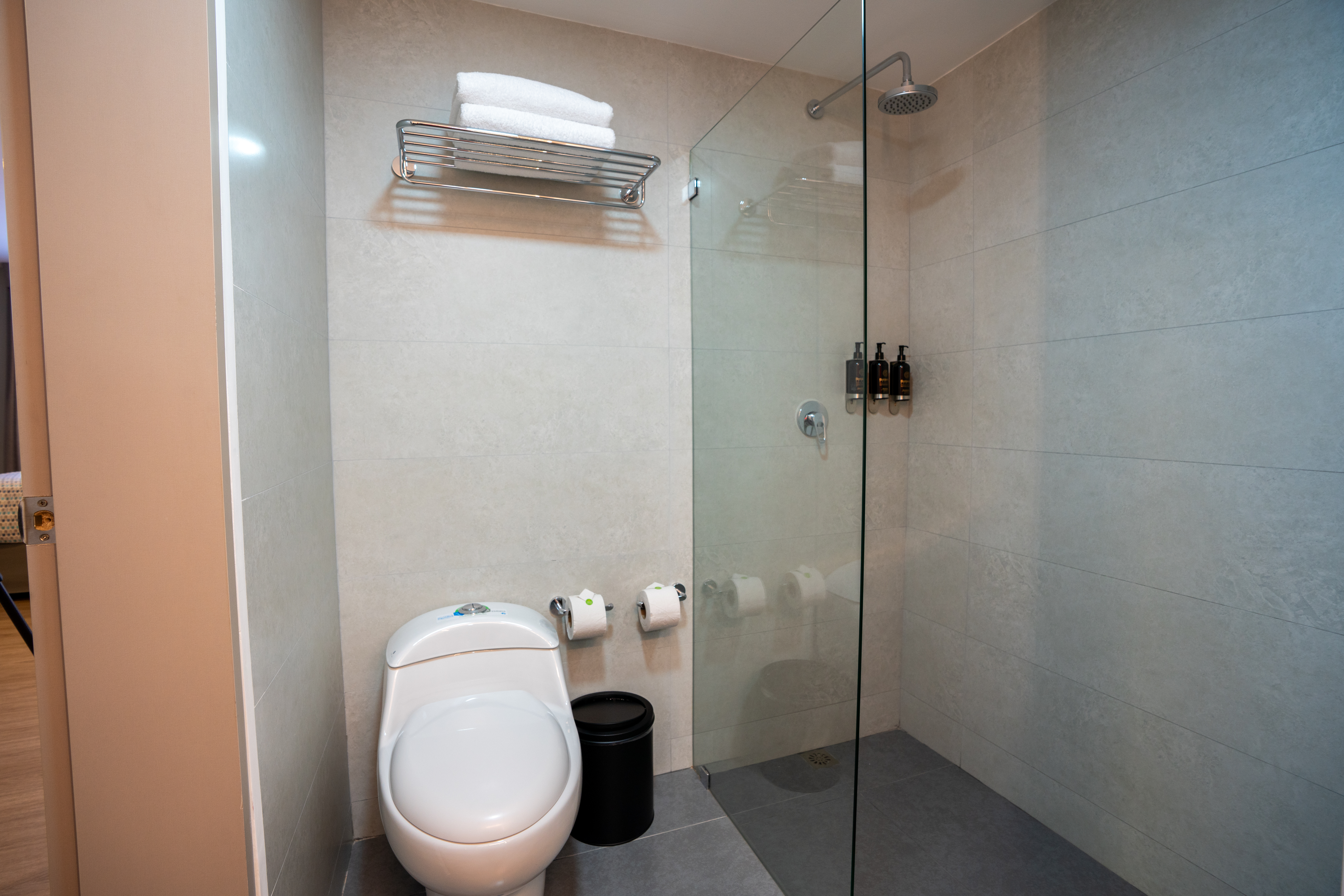 Guest room bath at the La Quinta by Wyndham Quito in Quito, Other than US/Canada