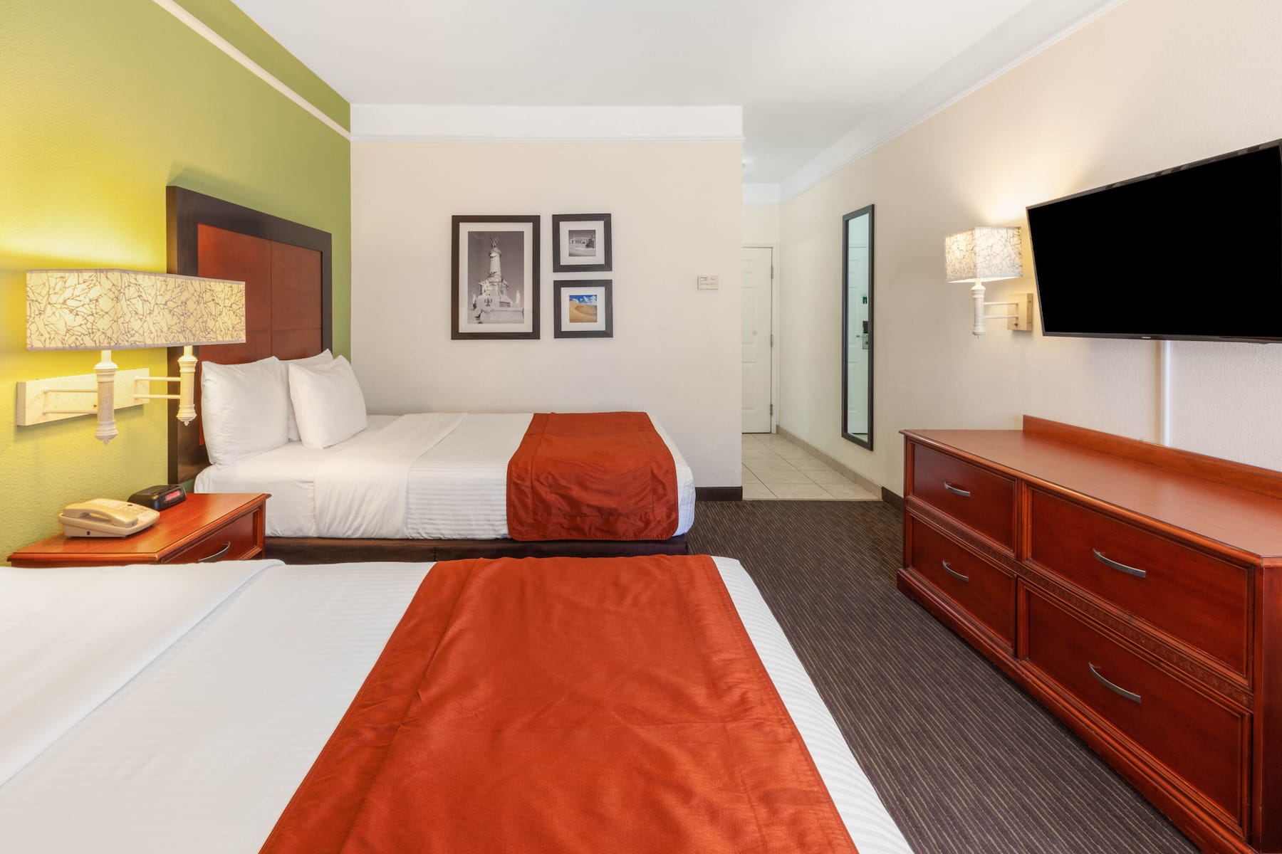La Quinta by Wyndham Ciudad Juarez Near US Consulate Ciudad Juarez, MX Hotels La Quinta by Wyndham Ciudad Juarez Near US Consulate Ciudad Juarez, MX Hotels