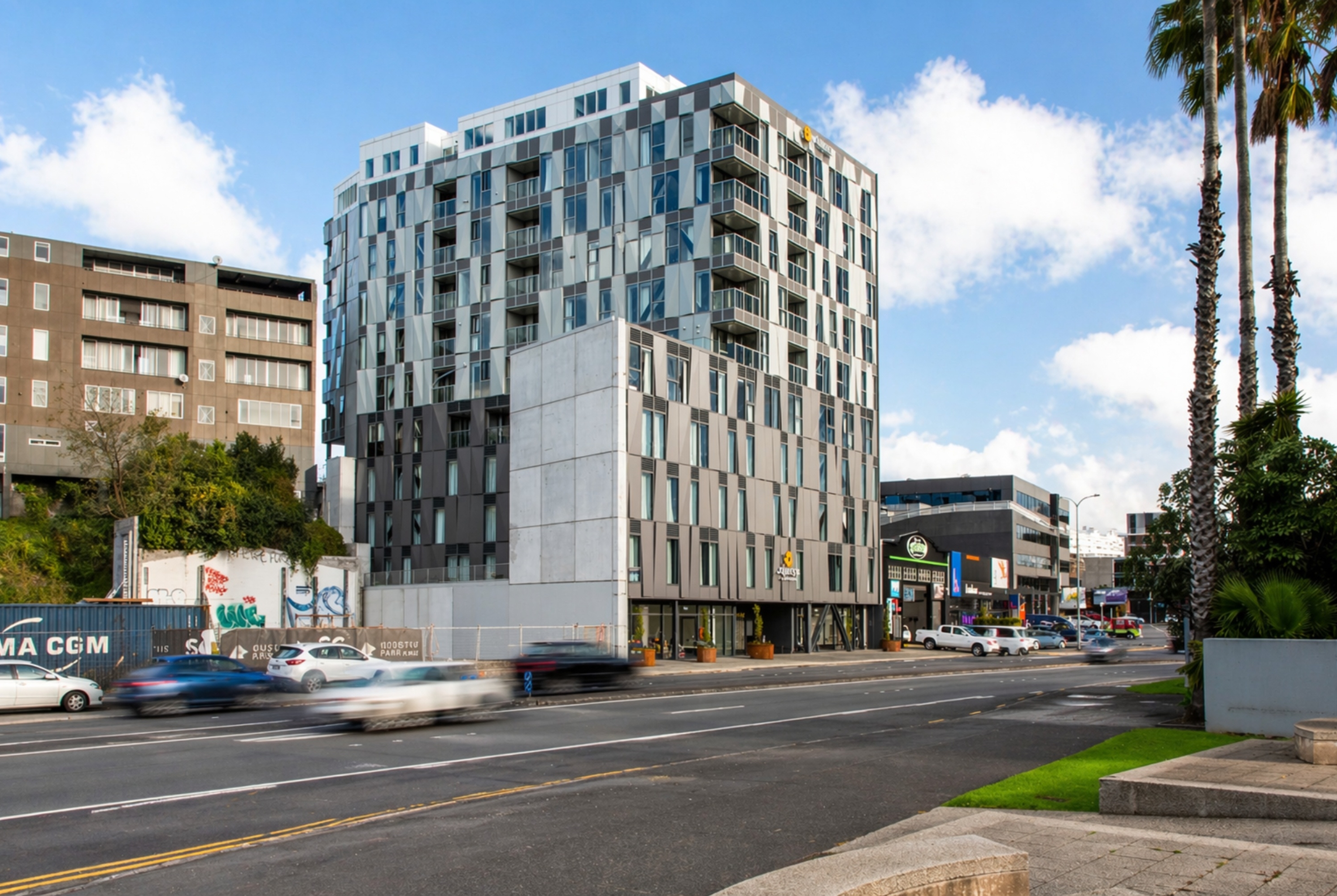 Exterior Day Image of La Quinta by Wyndham Parnell Auckland hotel in Auckland, Other than US/Canada