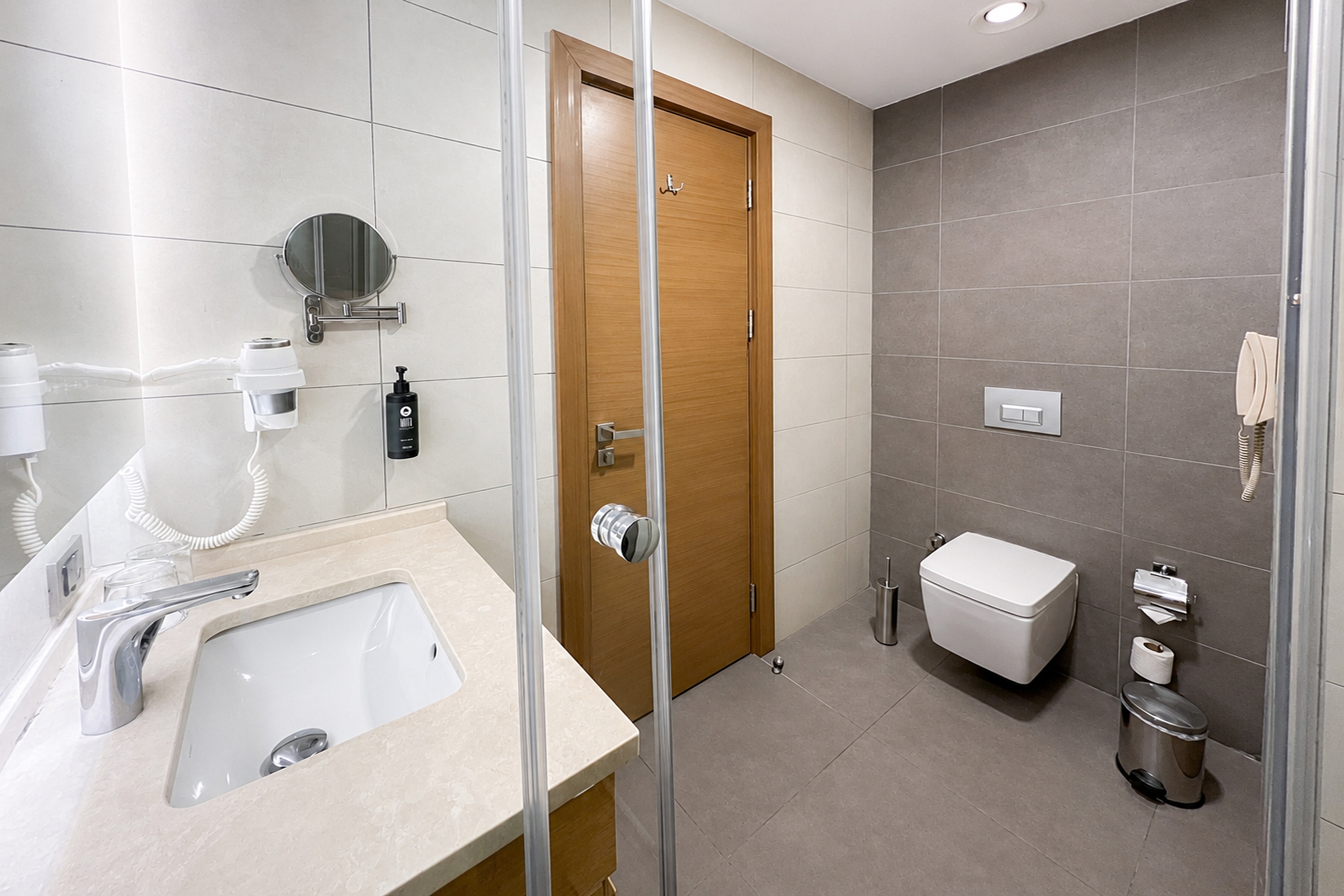 Guest room bath at the La Quinta by Wyndham Istanbul Gunesli in Istanbul, Other than US/Canada