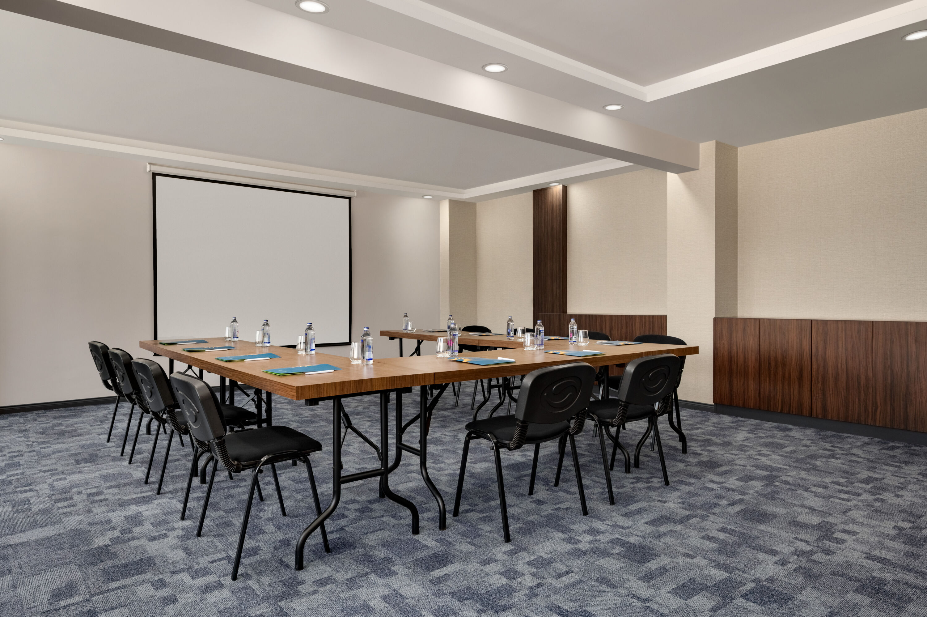 U-shape meeting room at La Quinta By Wyndham Istanbul Kartal in Istanbul, Other than US/Canada