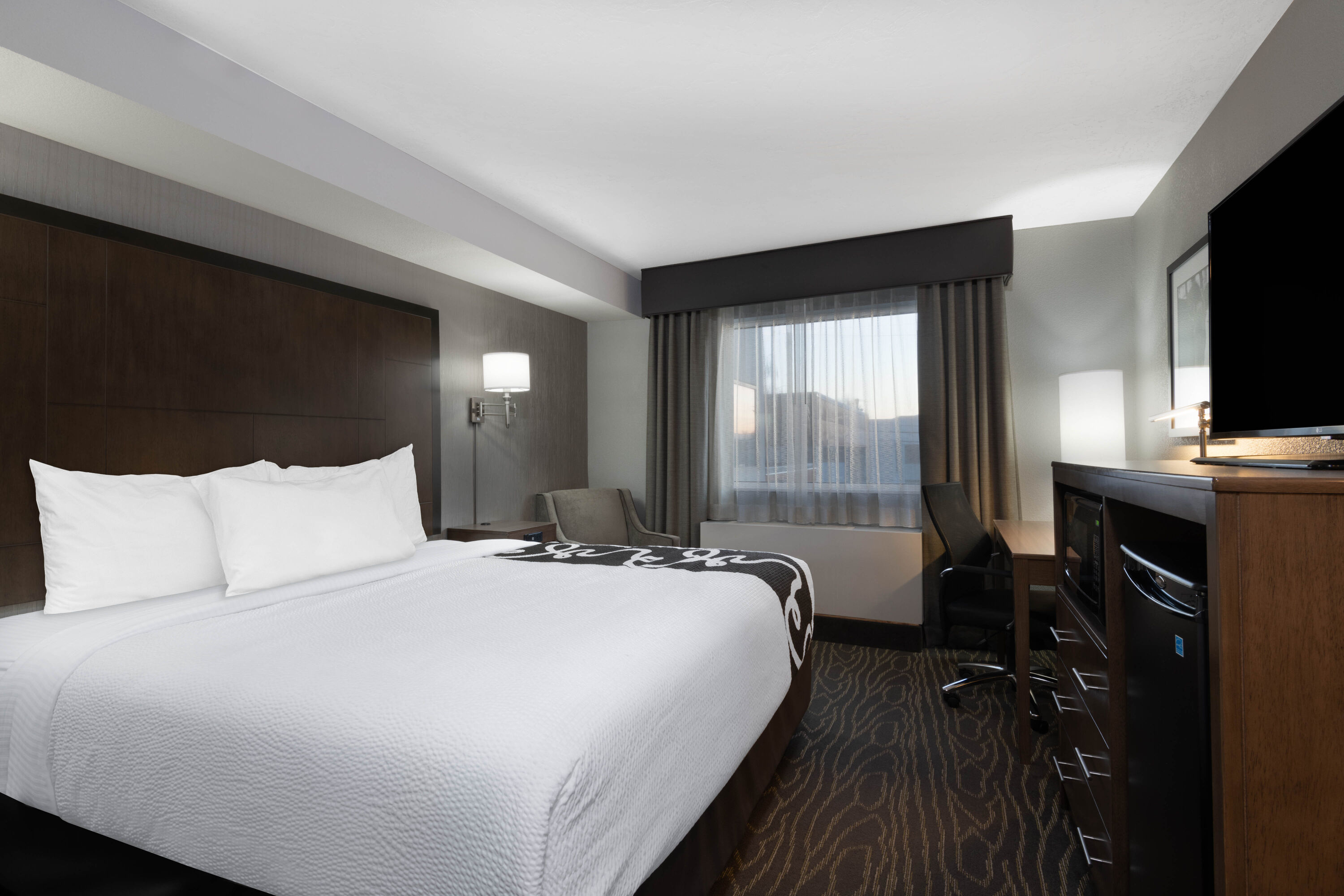 Guest room at the La Quinta Inn & Suites by Wyndham Anchorage Airport in Anchorage, Alaska