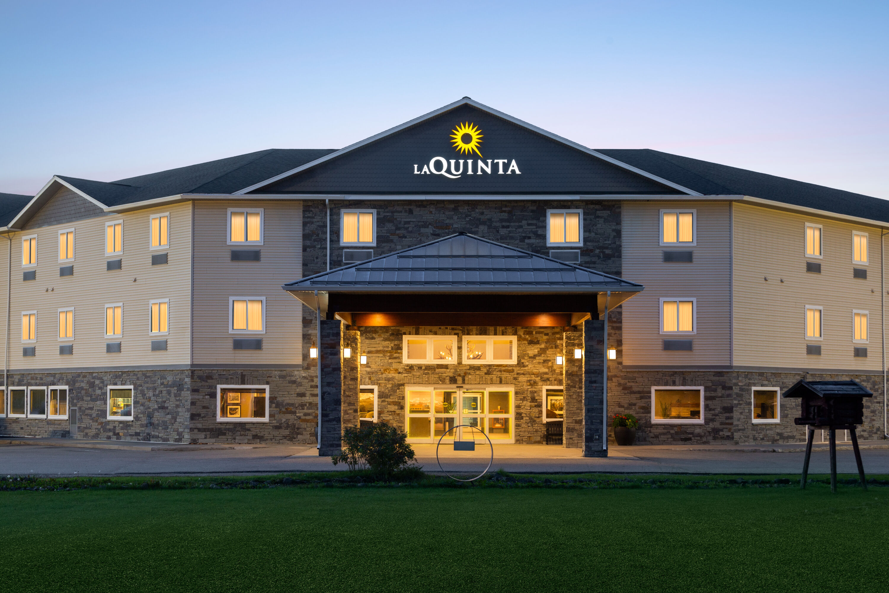 Exterior of La Quinta Inn & Suites by Wyndham Fairbanks Airport hotel in Fairbanks, Alaska