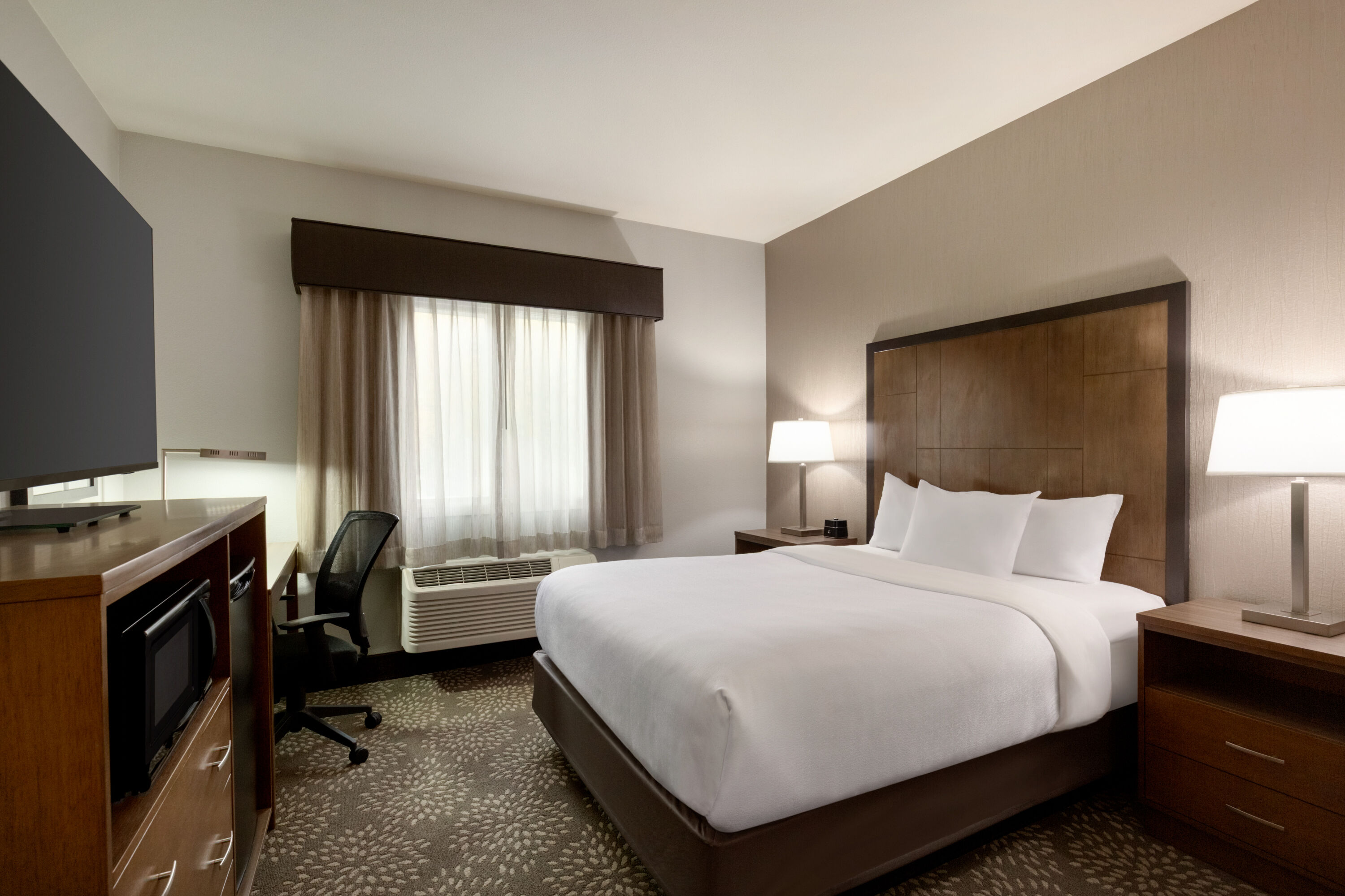 Guest room at the La Quinta Inn & Suites by Wyndham Fairbanks Airport in Fairbanks, Alaska