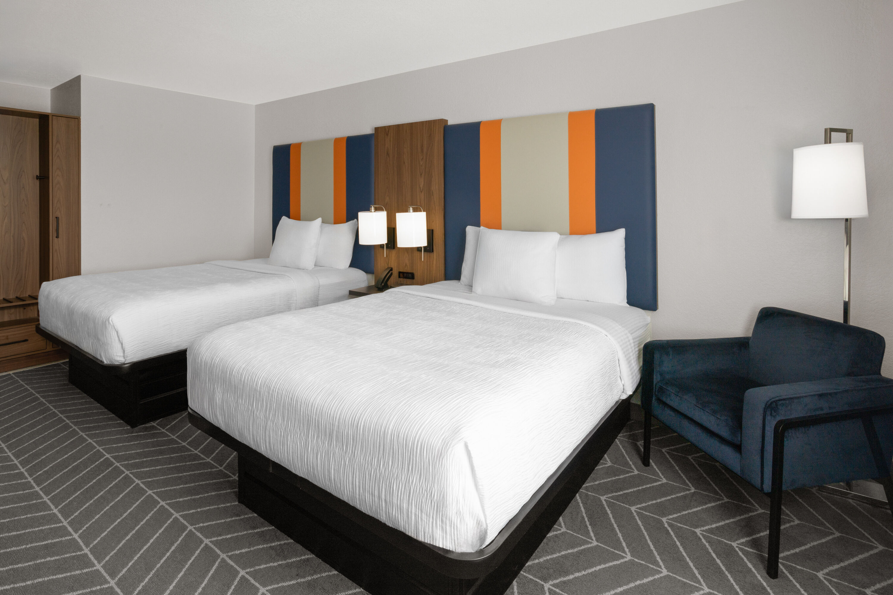 Guest room at the La Quinta Inn & Suites by Wyndham Auburn - University Area in Auburn, Alabama