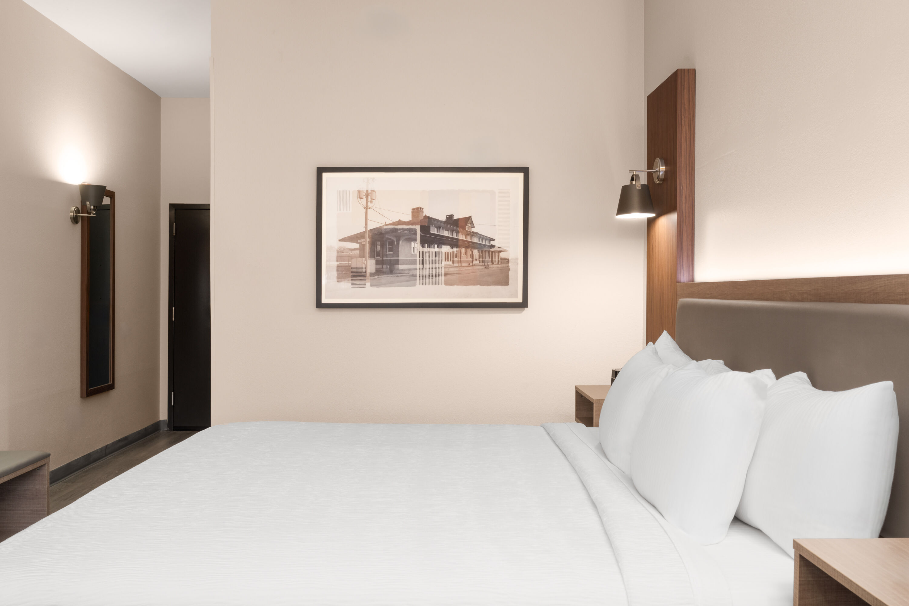 Guest room at the La Quinta Inn & Suites by Wyndham Bessemer in Bessemer, Alabama