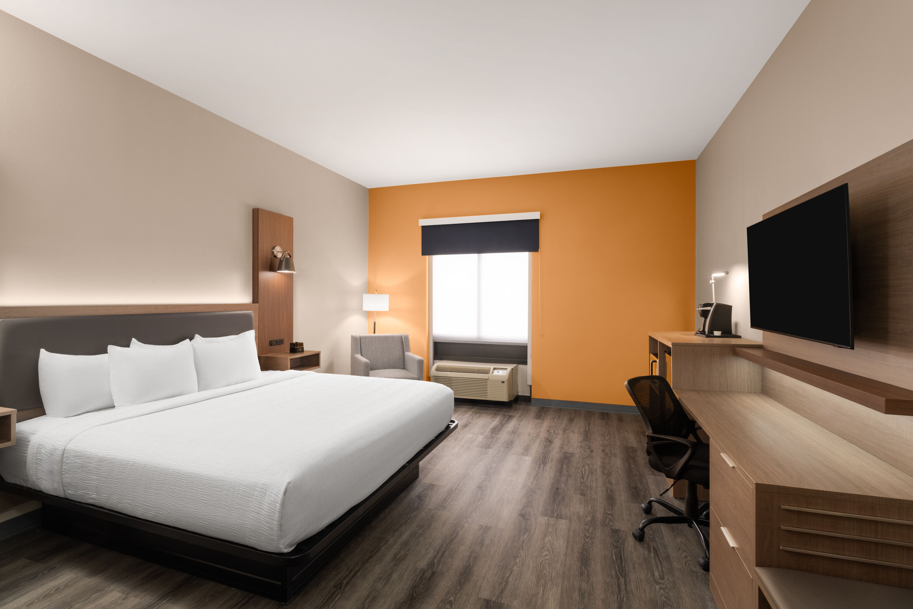 Guest room at the La Quinta Inn & Suites by Wyndham Bessemer in Bessemer, Alabama