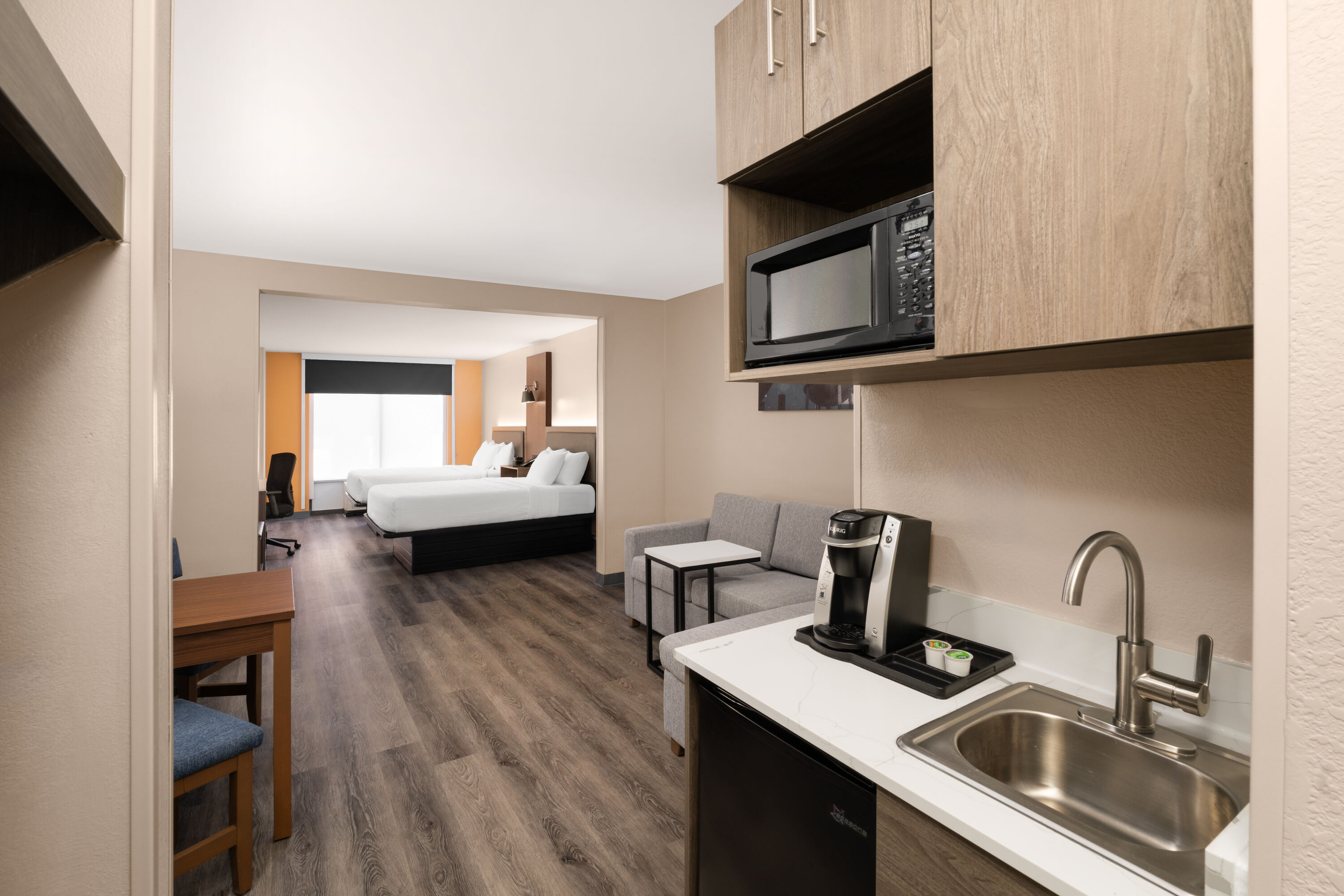 La Quinta Inn & Suites by Wyndham Bessemer suite in Bessemer, Alabama